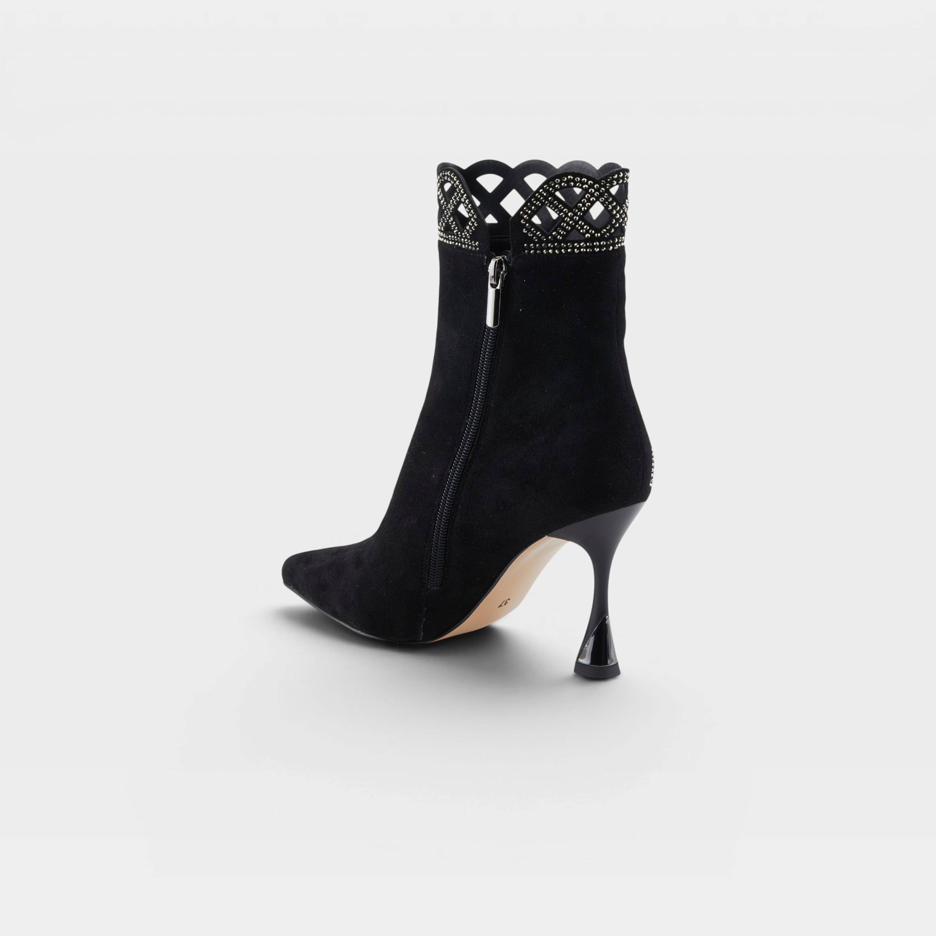Azura Royalreign Black Boot