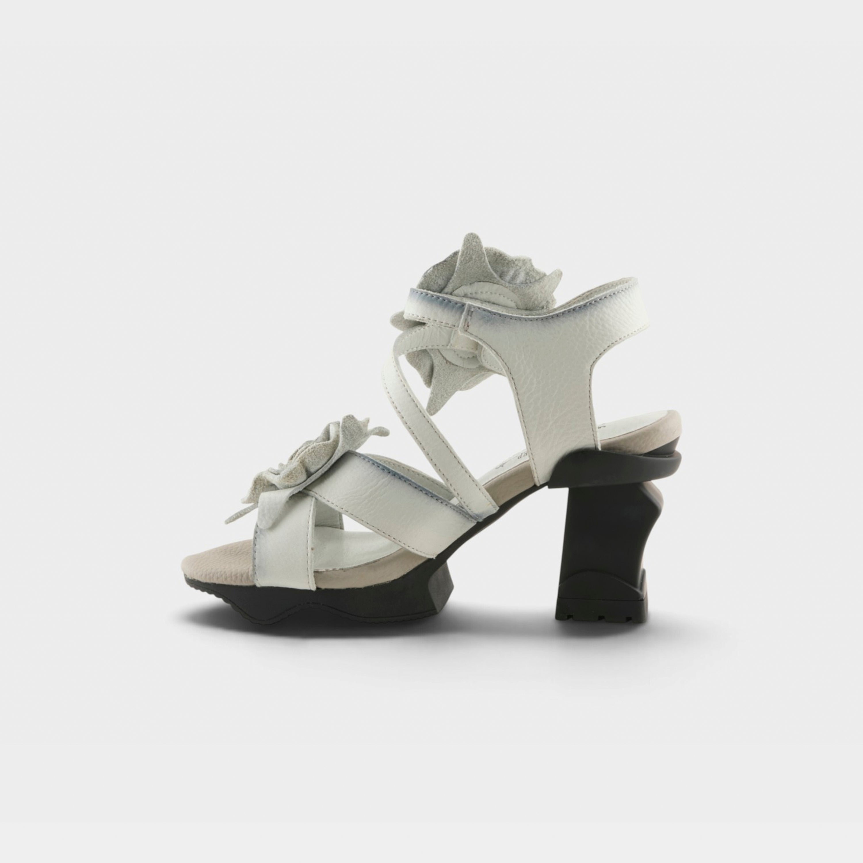 L'Artiste Shelly ankle strap sandals in Light Grey, side view