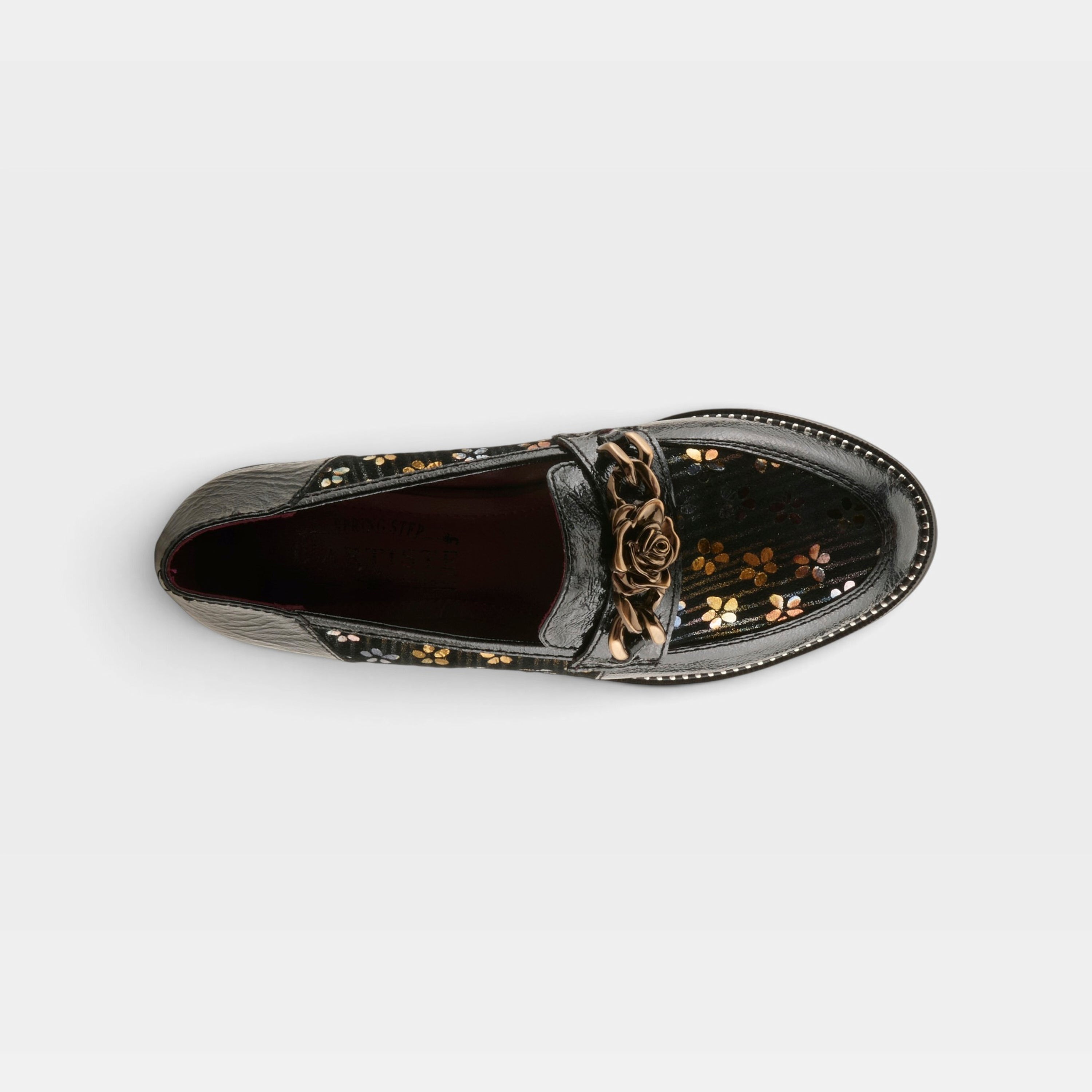 L'Artiste Shinyshoes shoes in Black Patent, top view