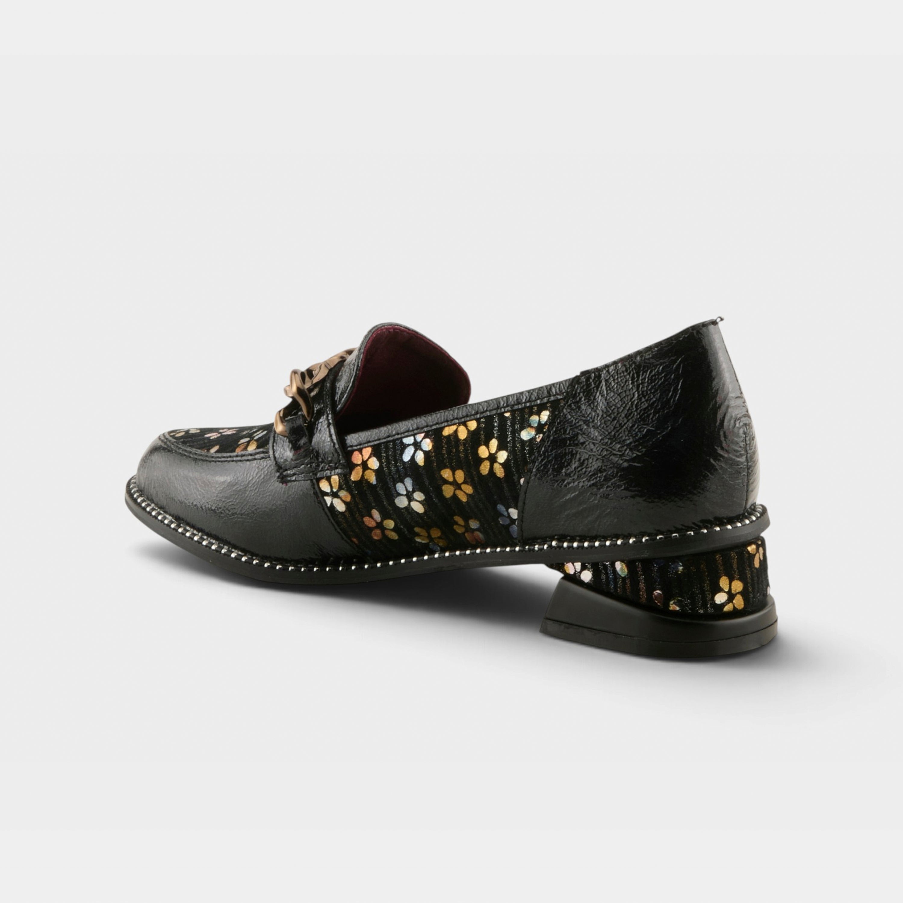 L'Artiste Shinyshoes shoes in Black Patent, alternate angle view