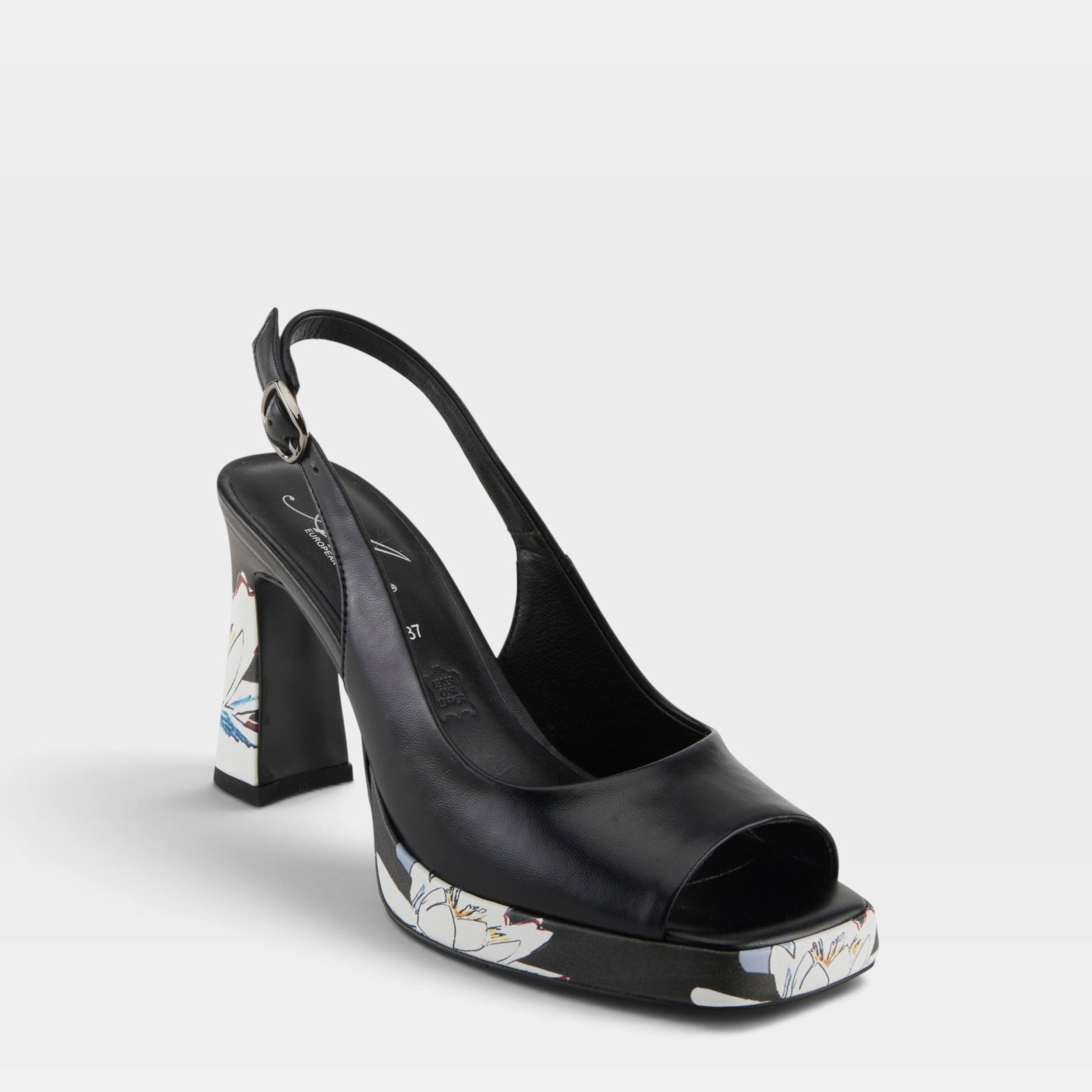 Azura Stature Black Sandal