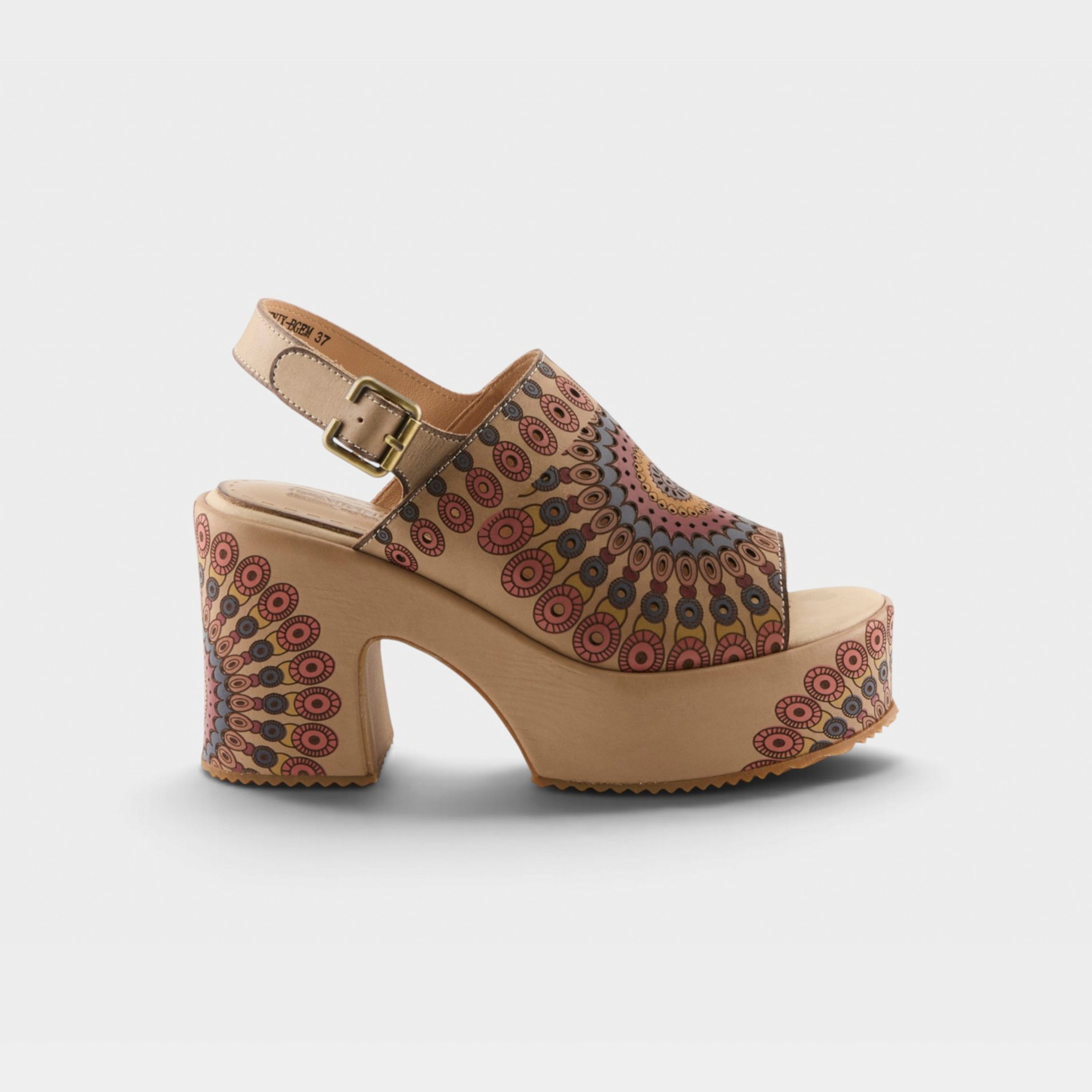 L'Artiste Stevienix sandals in Beige Multi, hero view