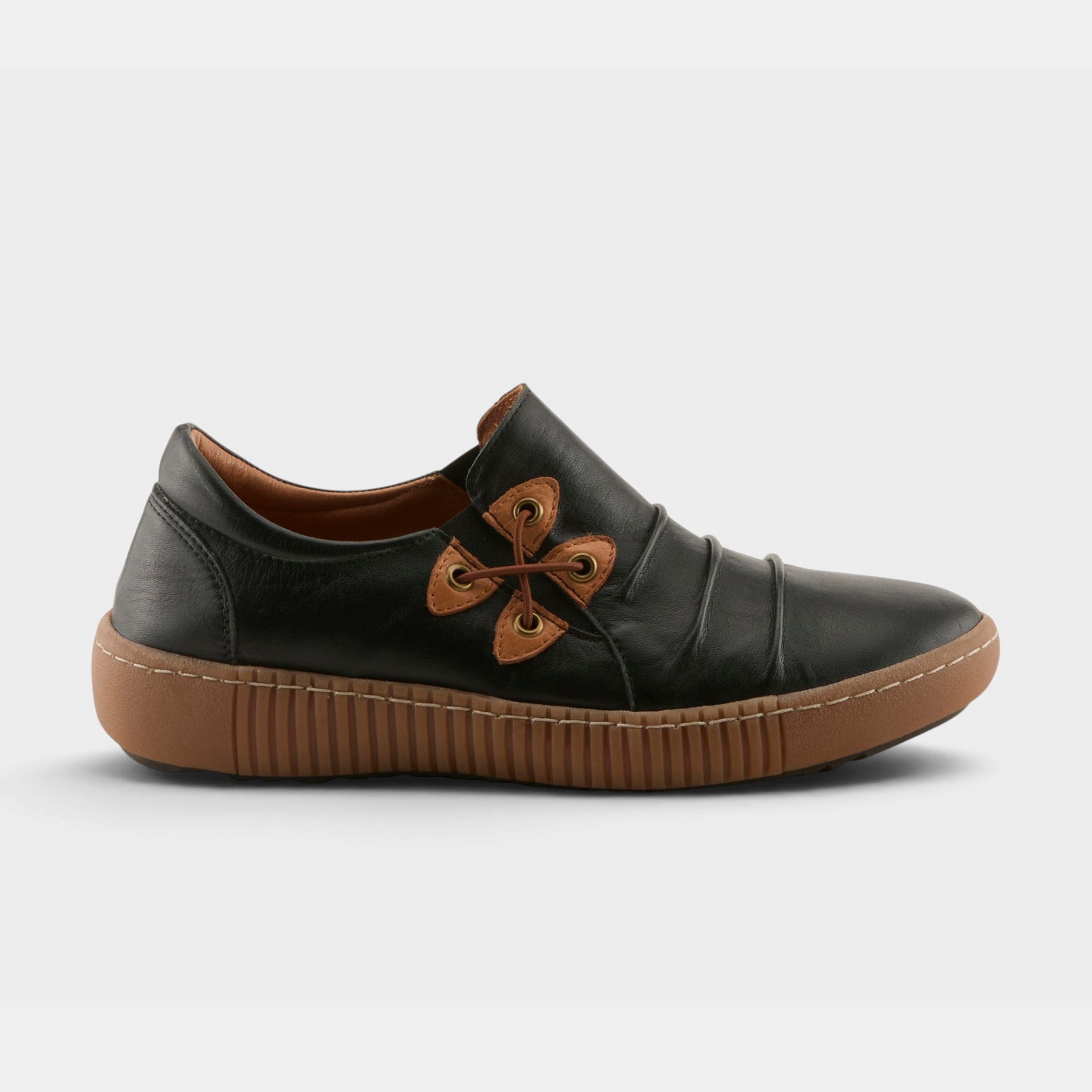 Spring Step Tavi Black Shoe