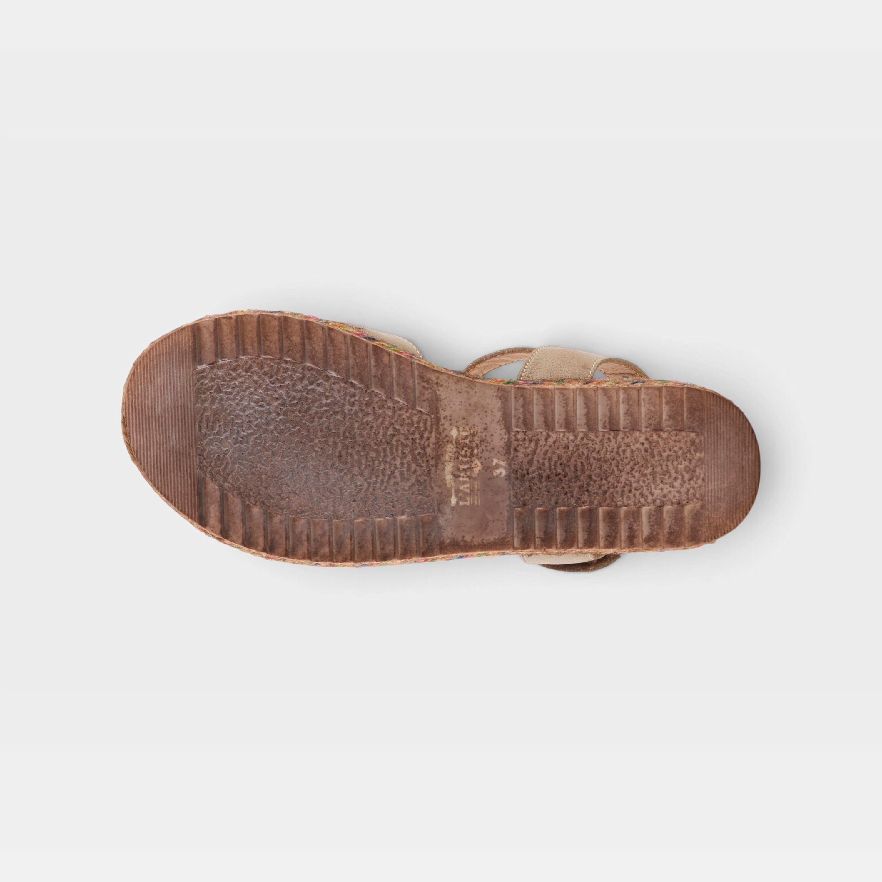 L'Artiste Tempest sandals in Light Grey, outsole view