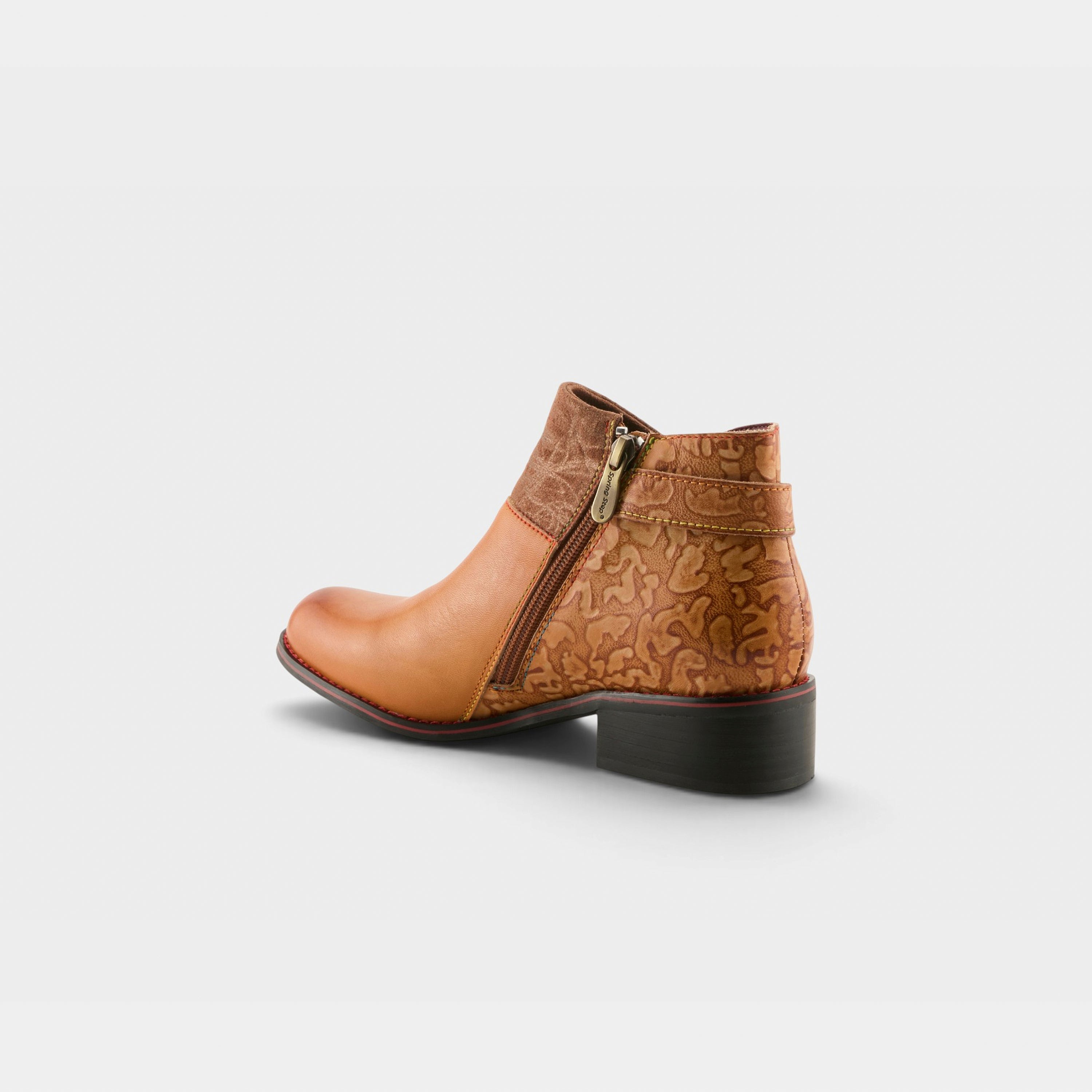 L'Artiste Tiatia boots in Camel, alternate angle view