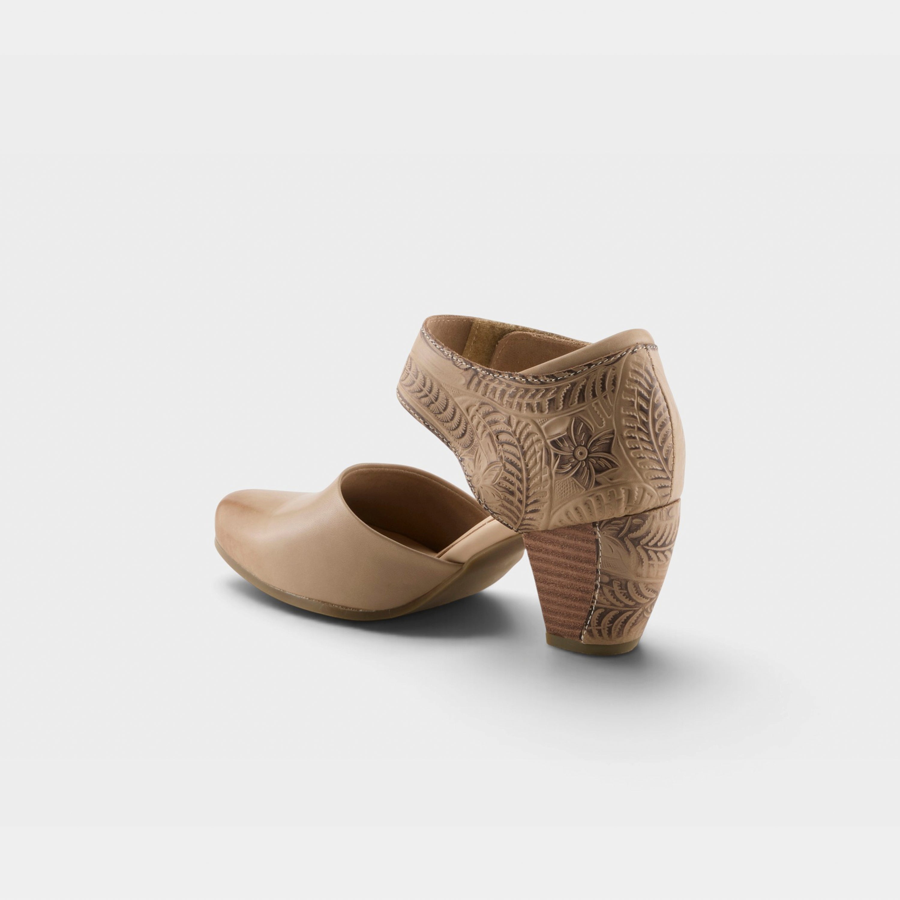 L'Artiste Toolie shoes in Beige, alternate angle view