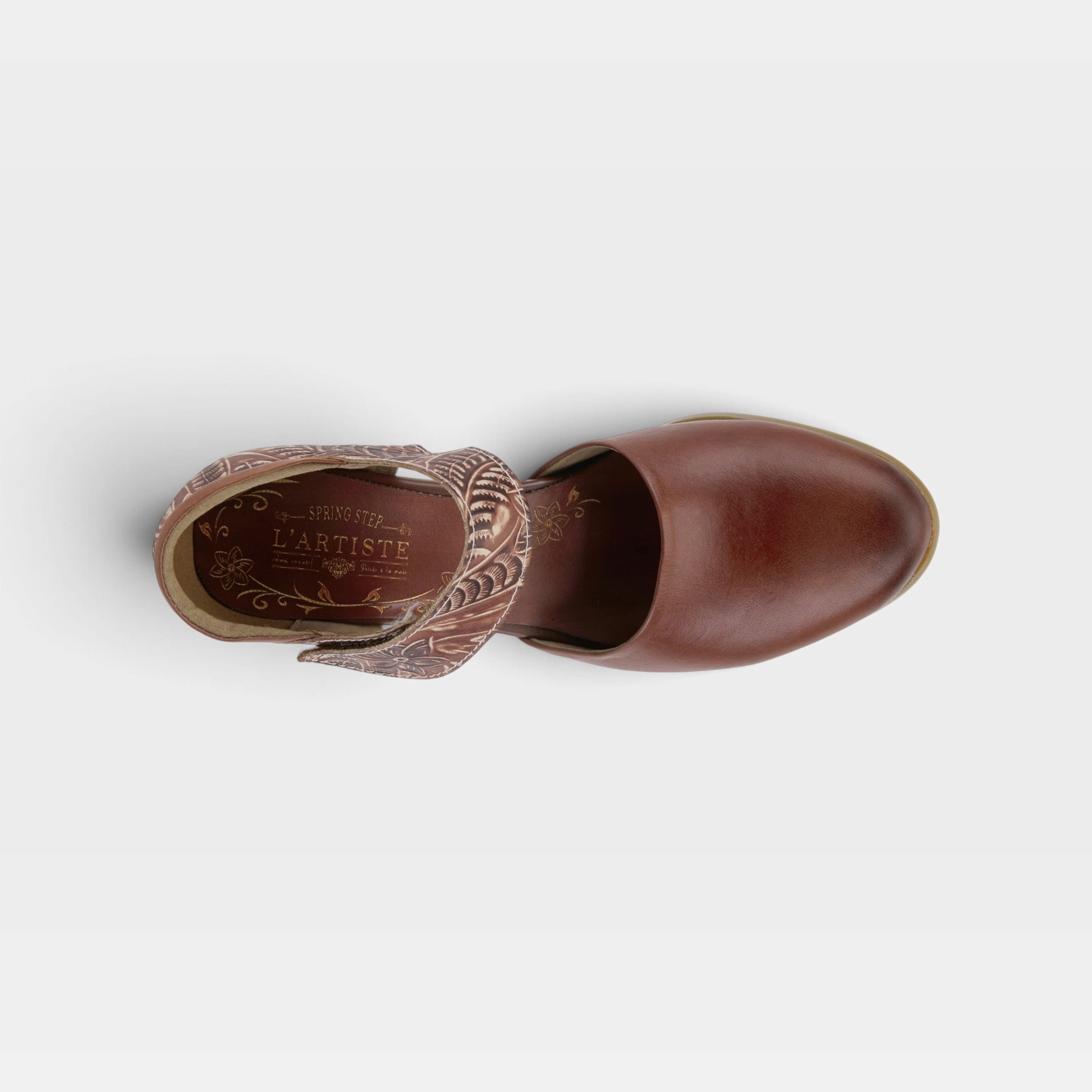 L'Artiste Toolie shoes in Brown, top view