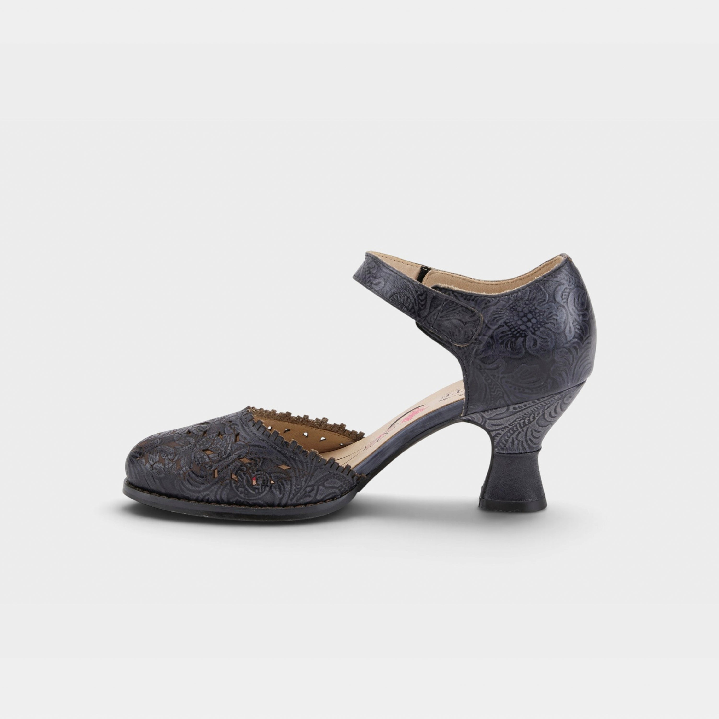 L'Artiste Visionary ankle strap shoes in Black, side view