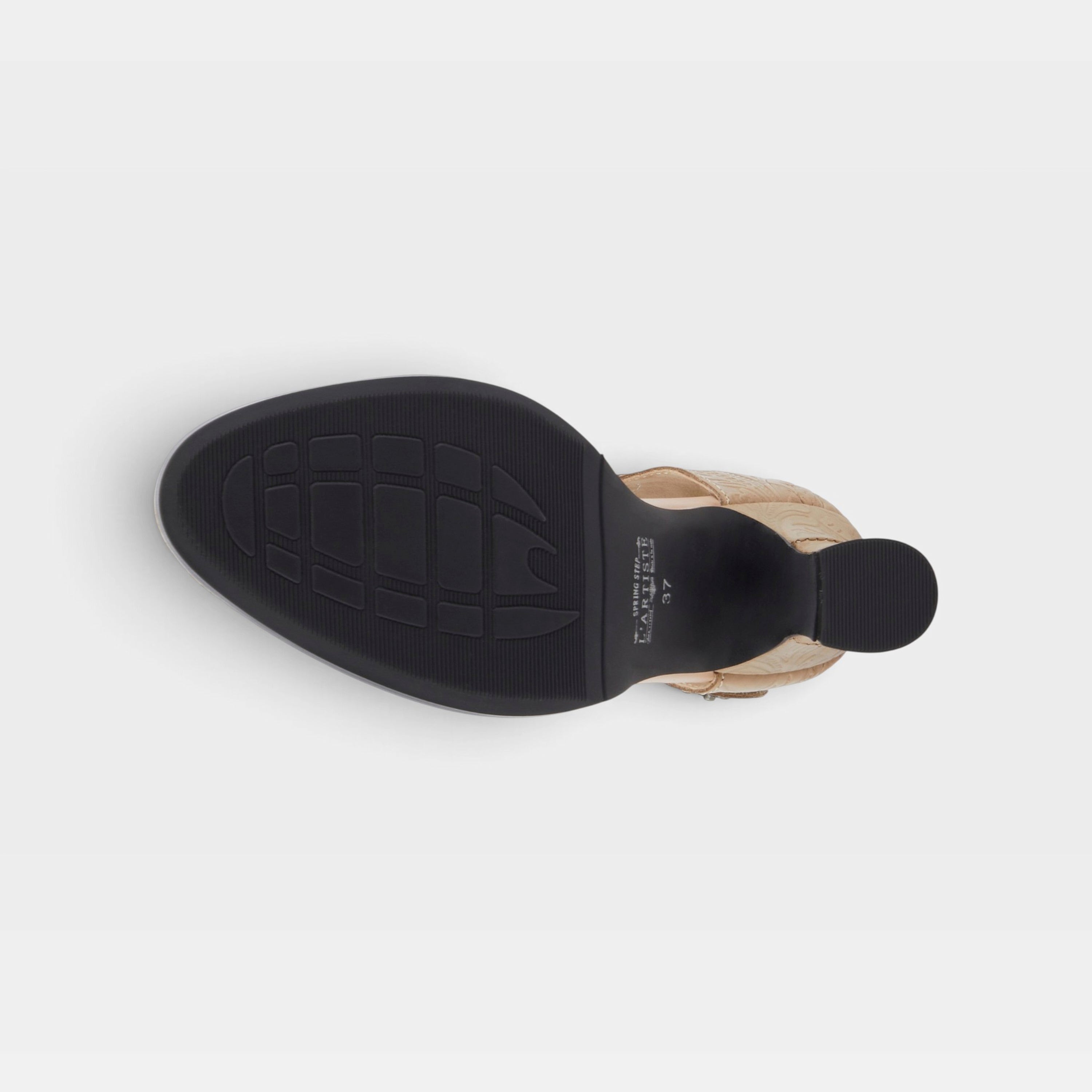 L'Artiste Visionary ankle strap shoes in Beige, outsole view