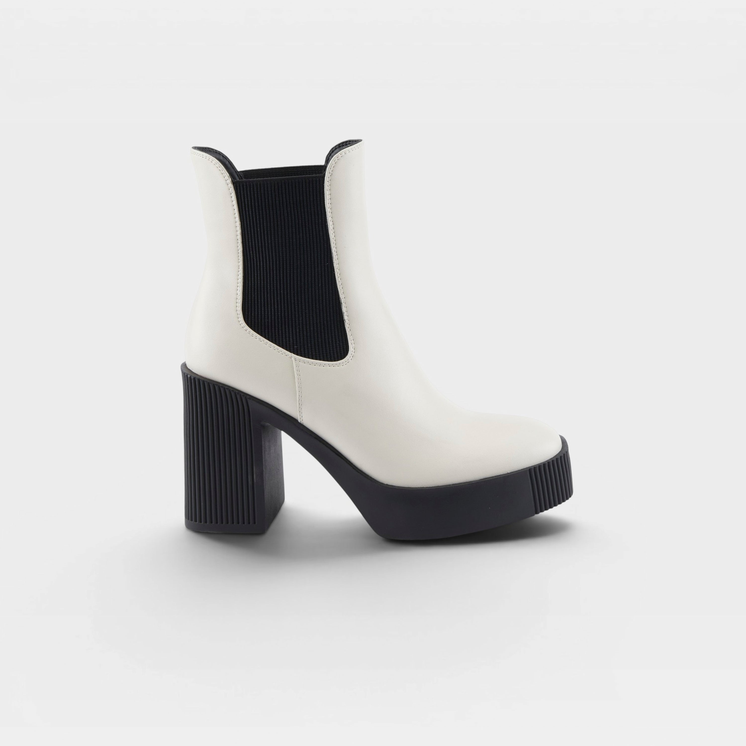 Azura Vloaceous Bone Boot