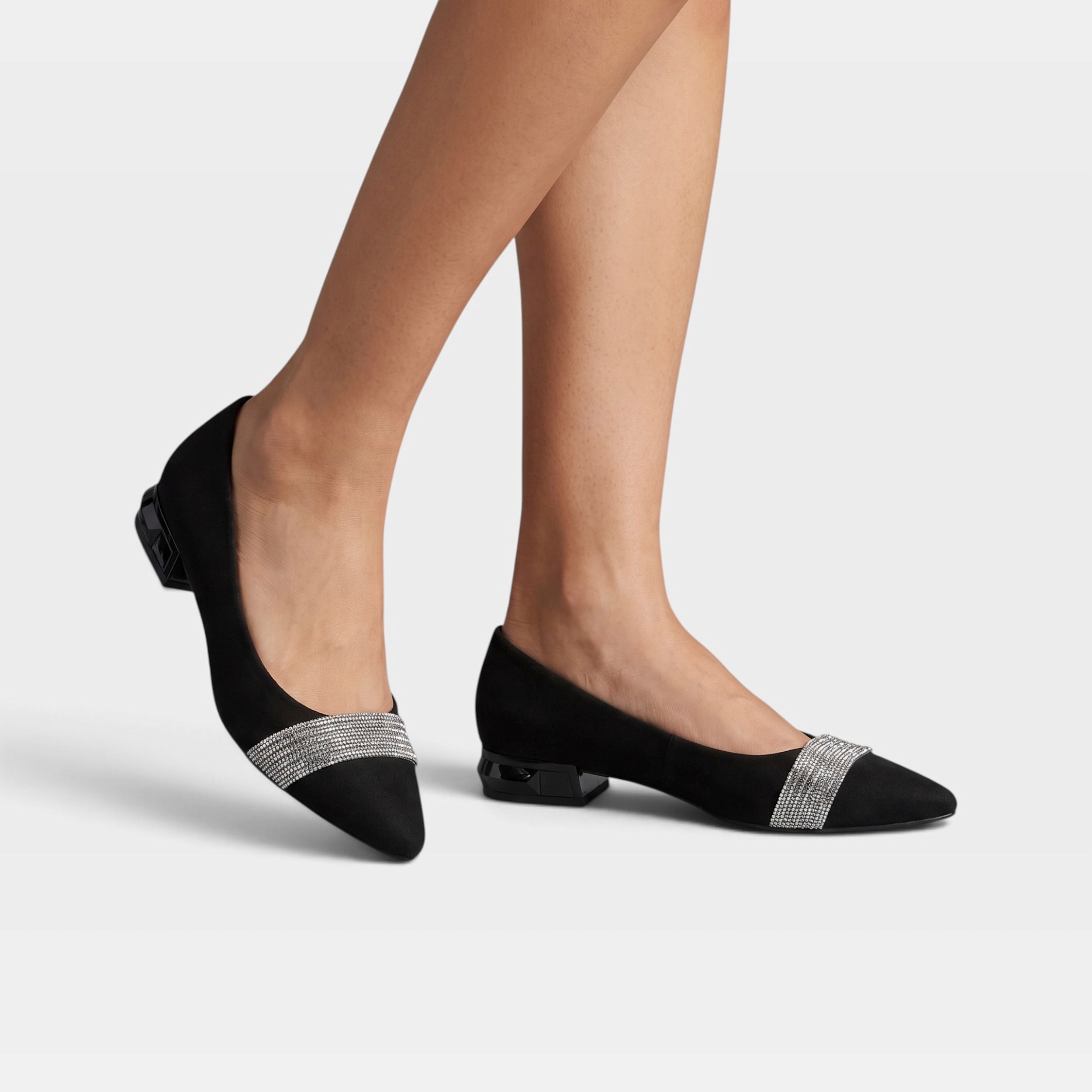 Azura Waitasec Black Shoe
