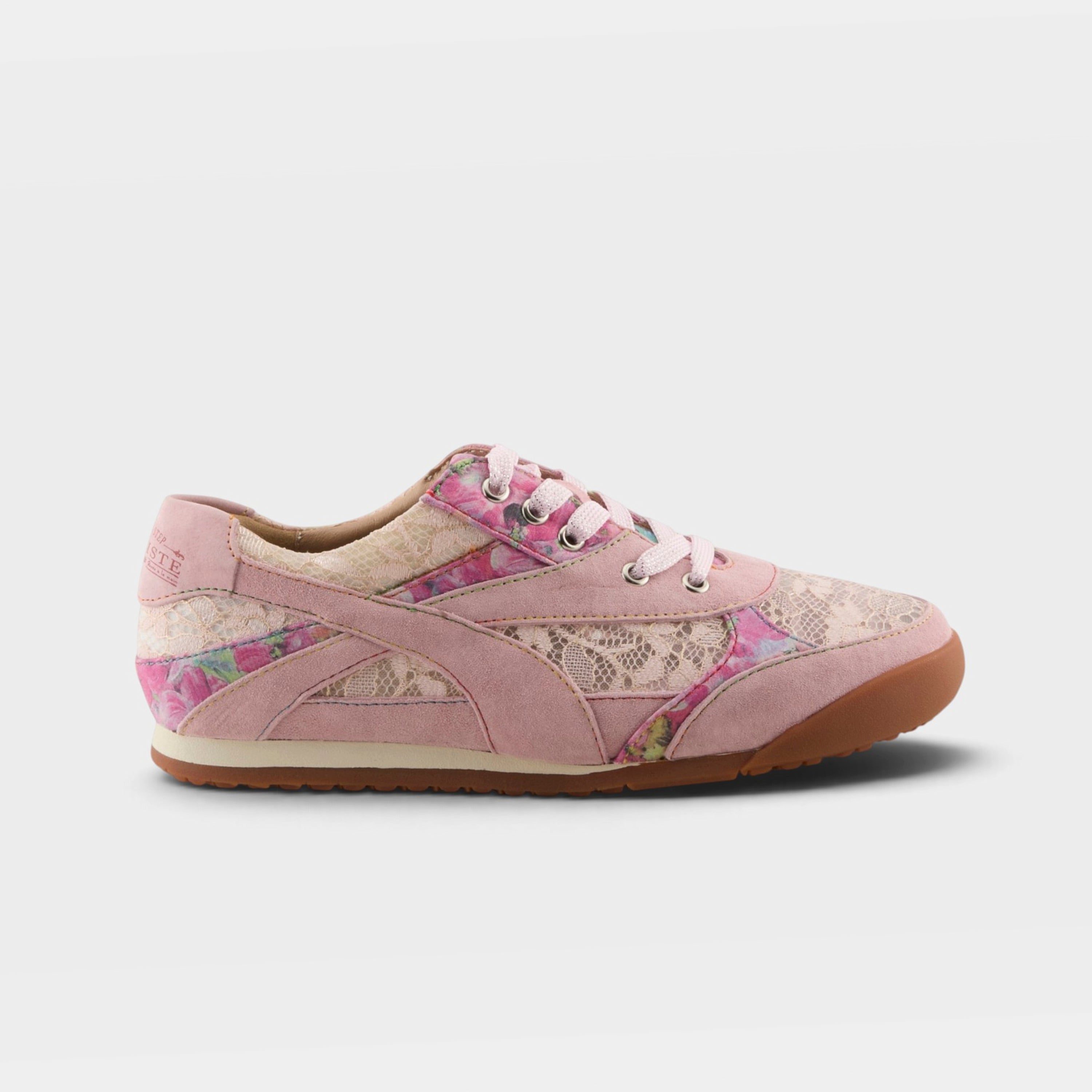 L'Artiste Wavehello sneaker in Pink, hero view