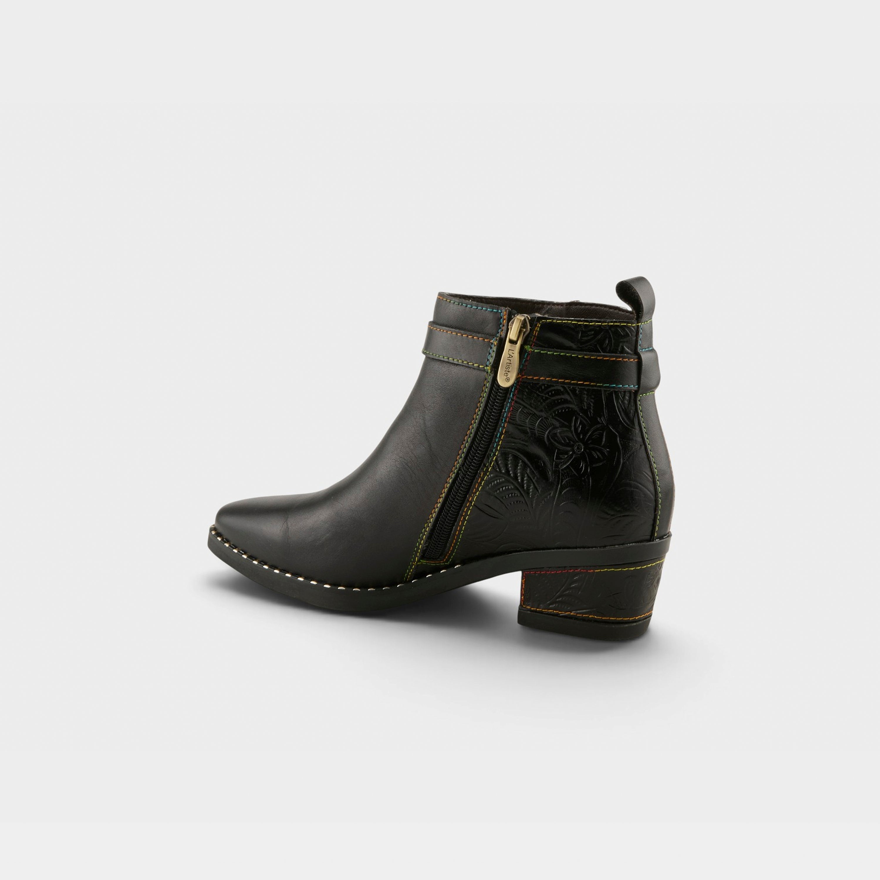 L'Artiste Acree boots in Black, alternate angle view