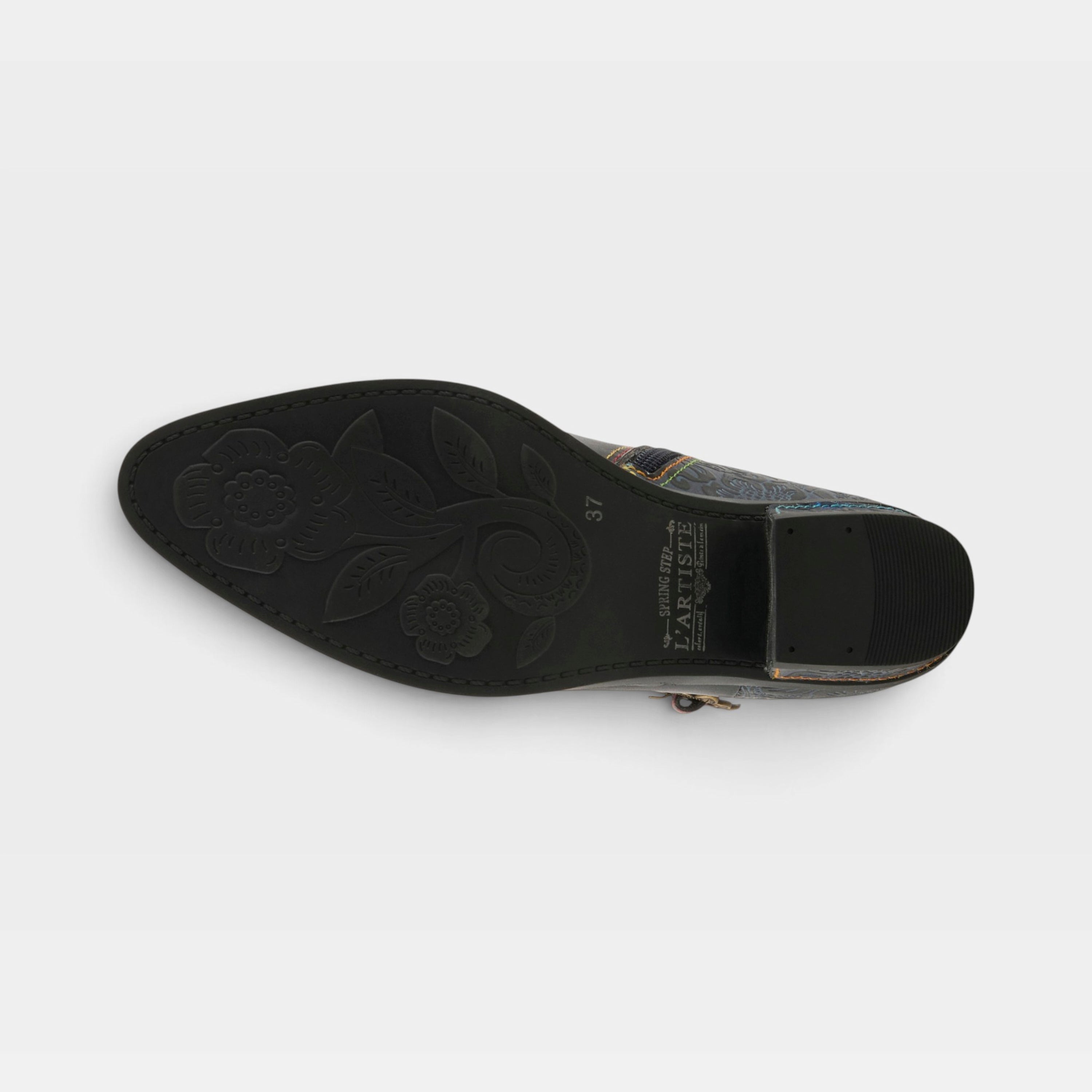 L'Artiste Acree boots in Navy, outsole view