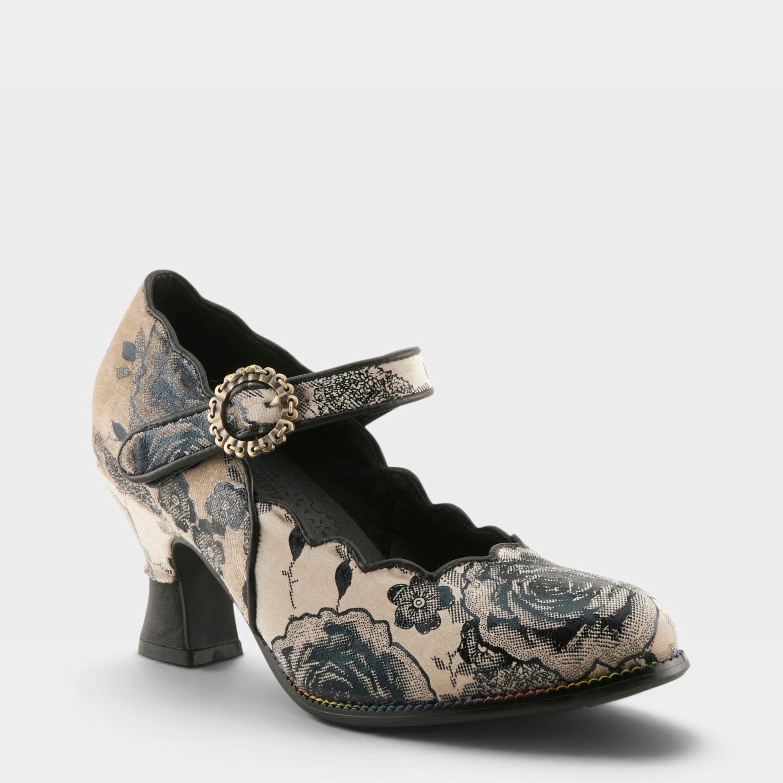 L'Artiste Adodora-Prit shoes in Black Multi, front view