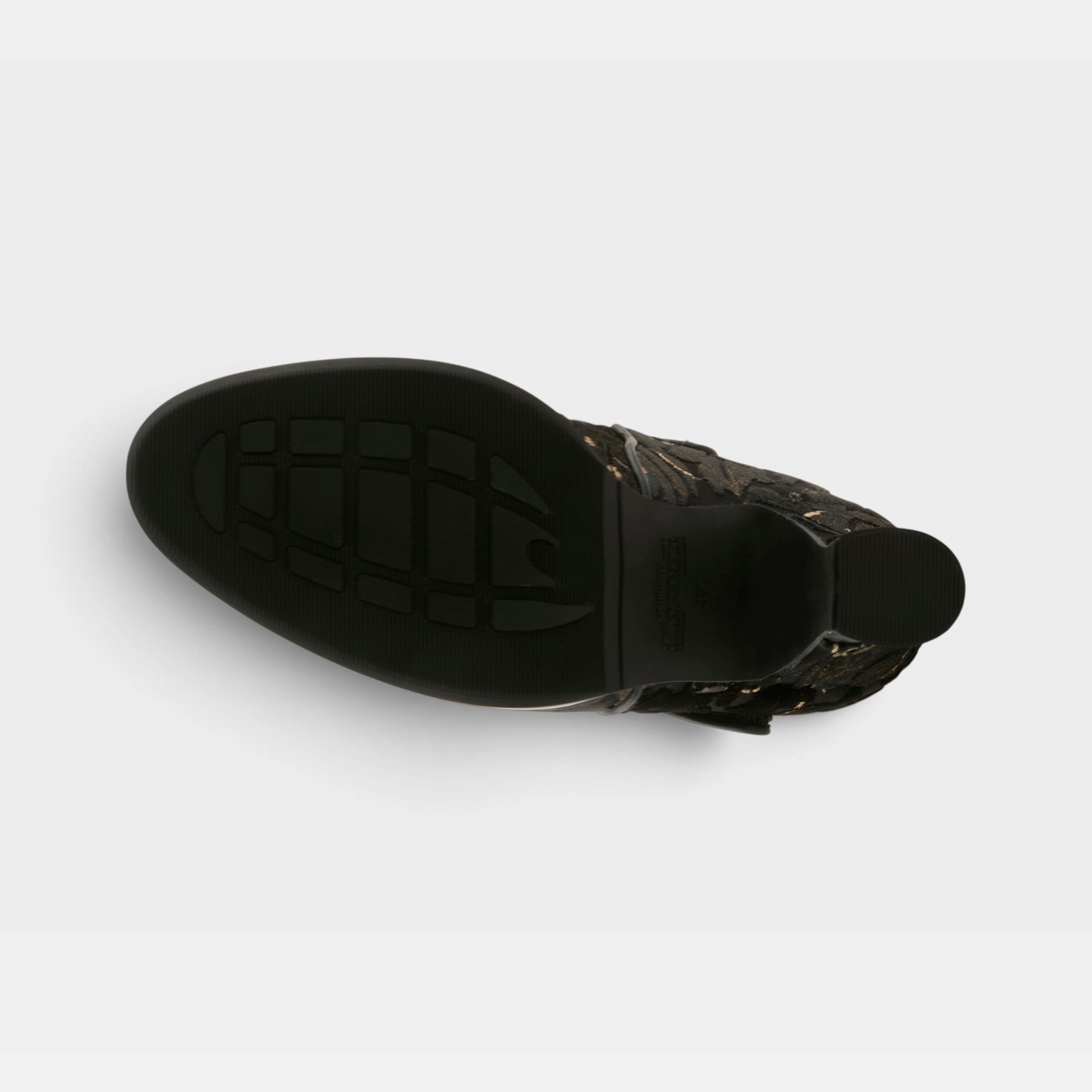 L'Artiste Adodora-Viv shoes in Black Multi, outsole view