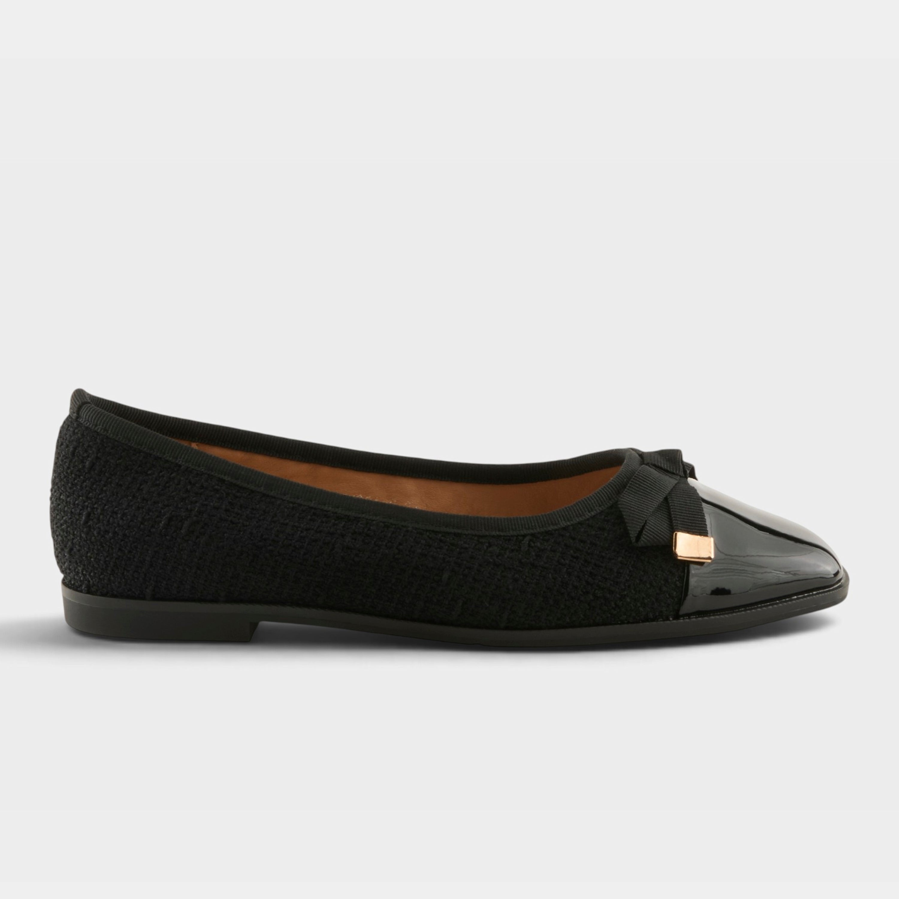 Patrizia Ainosa Black Shoe