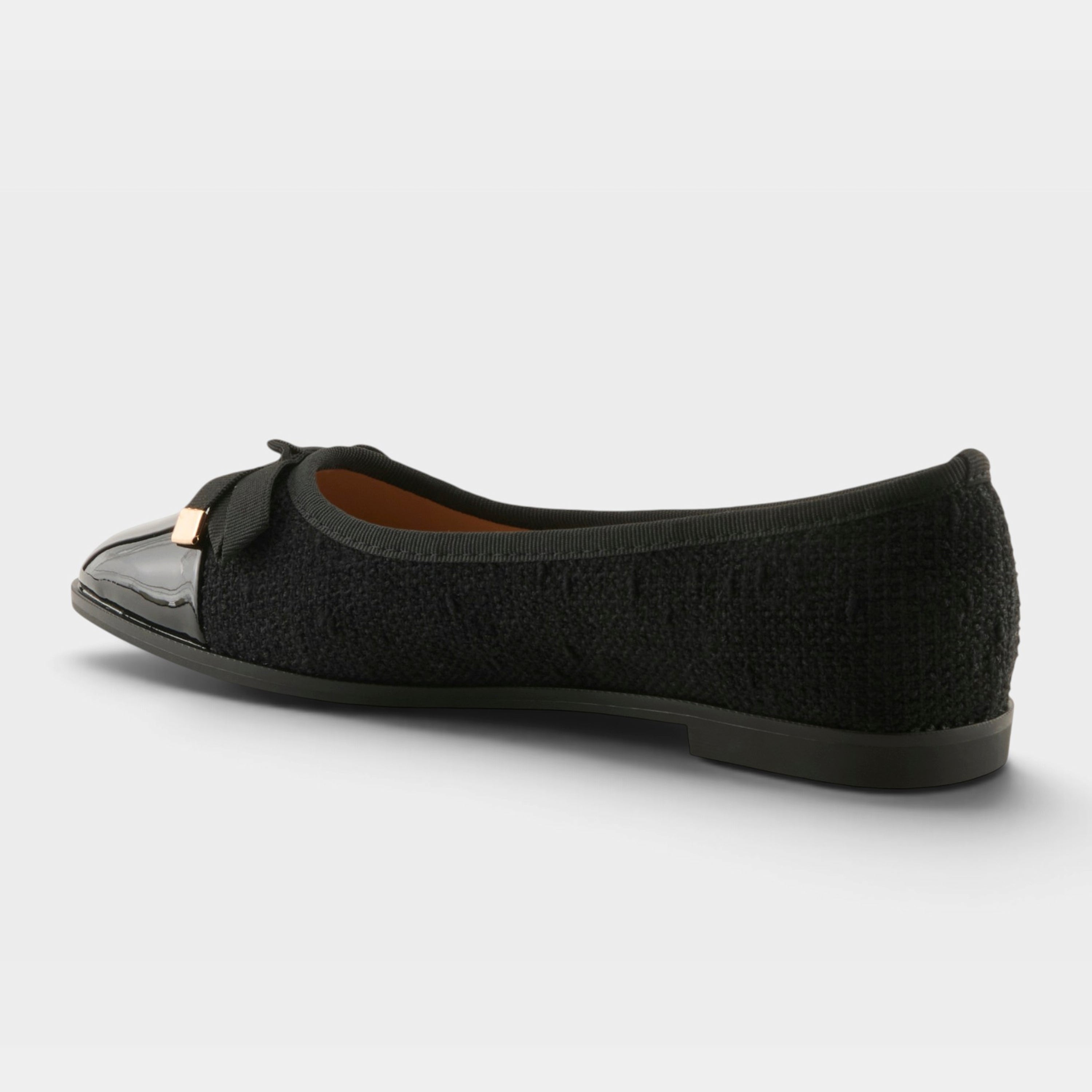Patrizia Ainosa Black Shoe