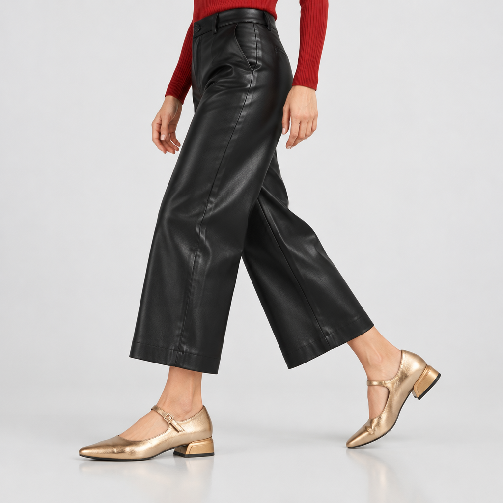Azura ALUMINATE SHOES – on-foot lifestyle view
