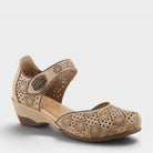 L'Artiste Americana shoes in Beige, front view