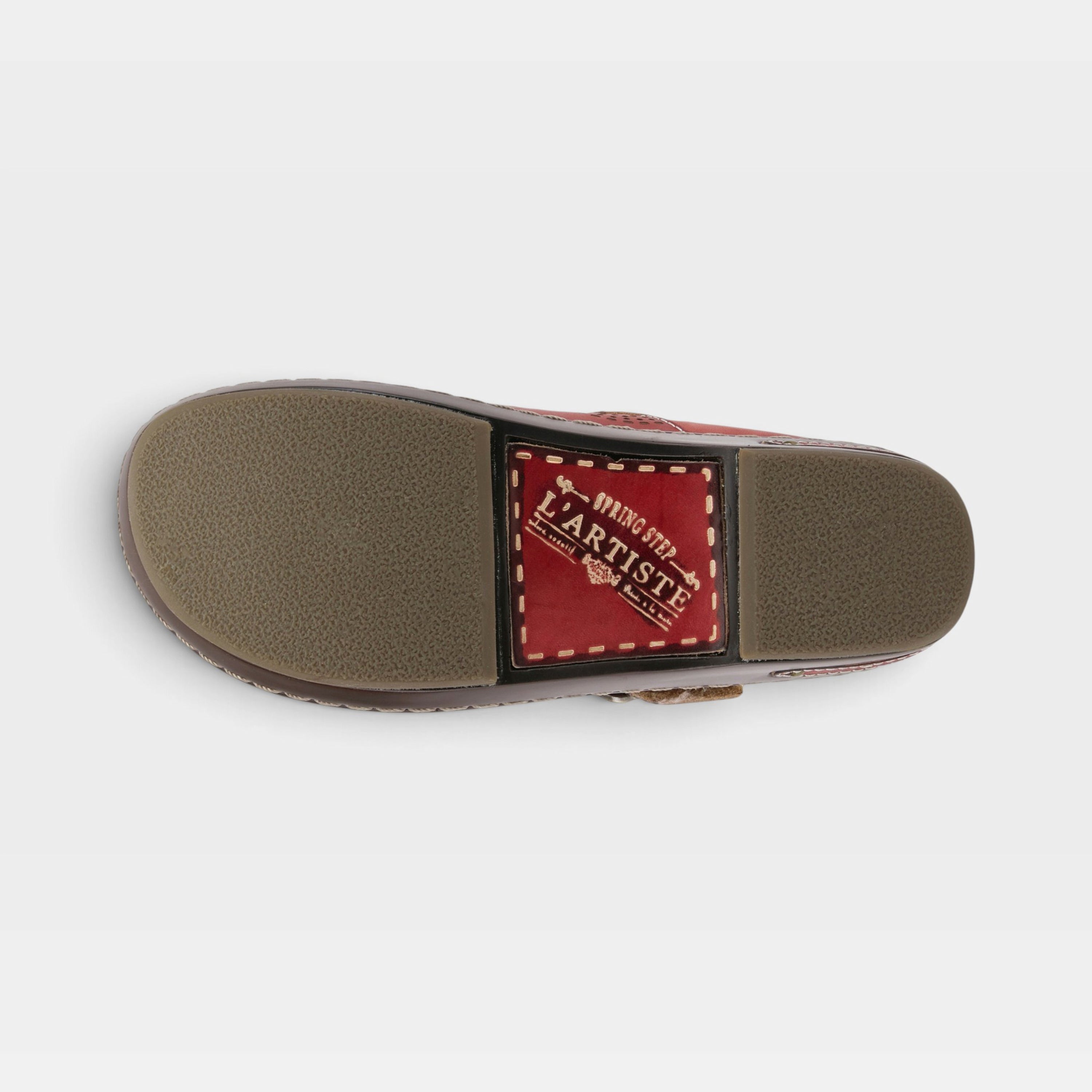 L'Artiste Aneria clogs in Red, outsole view