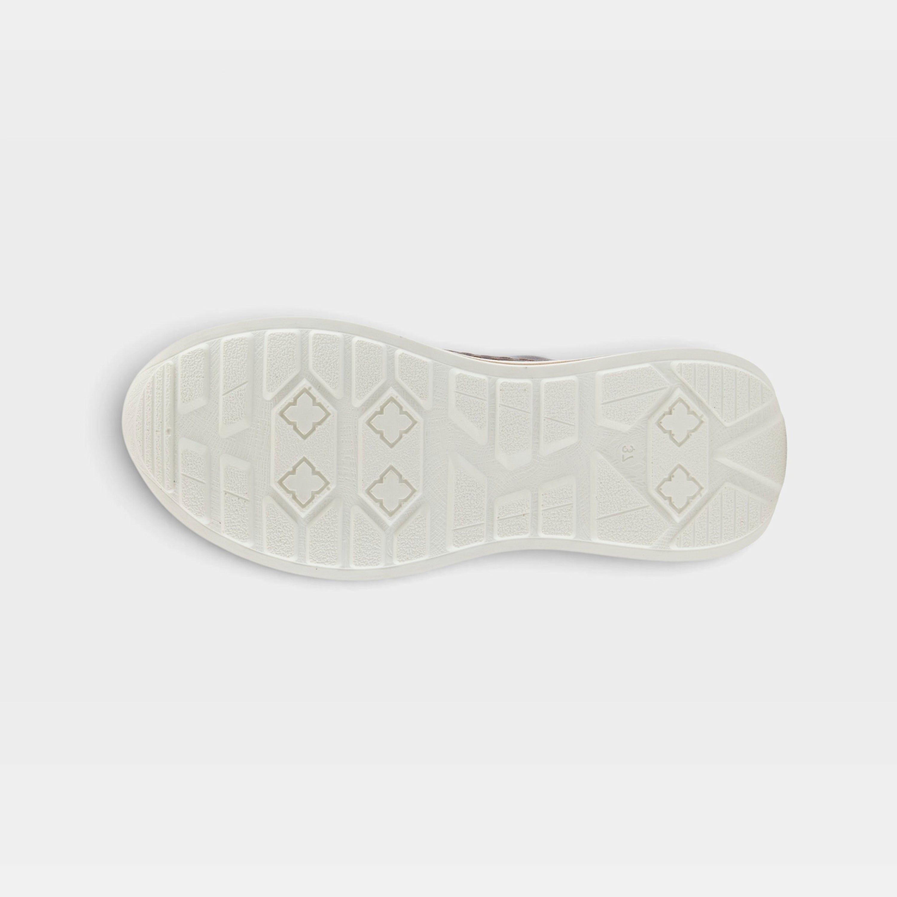 Spring Step Angolan Plum Metallic Sneaker