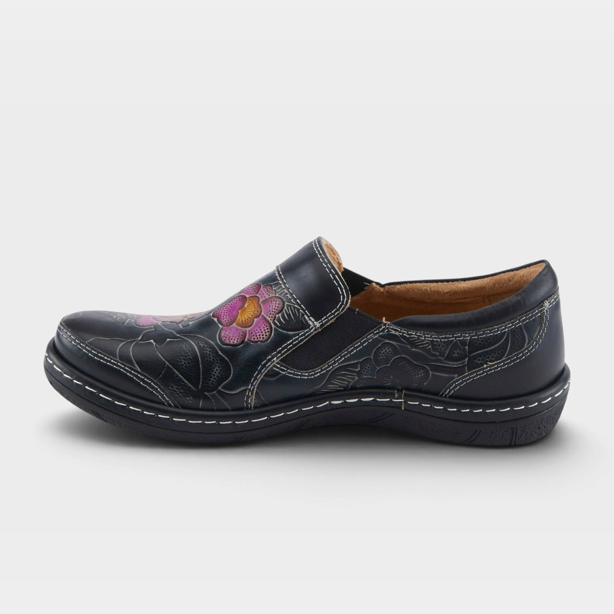 L'Artiste Annawan shoes in Black Multi, side view