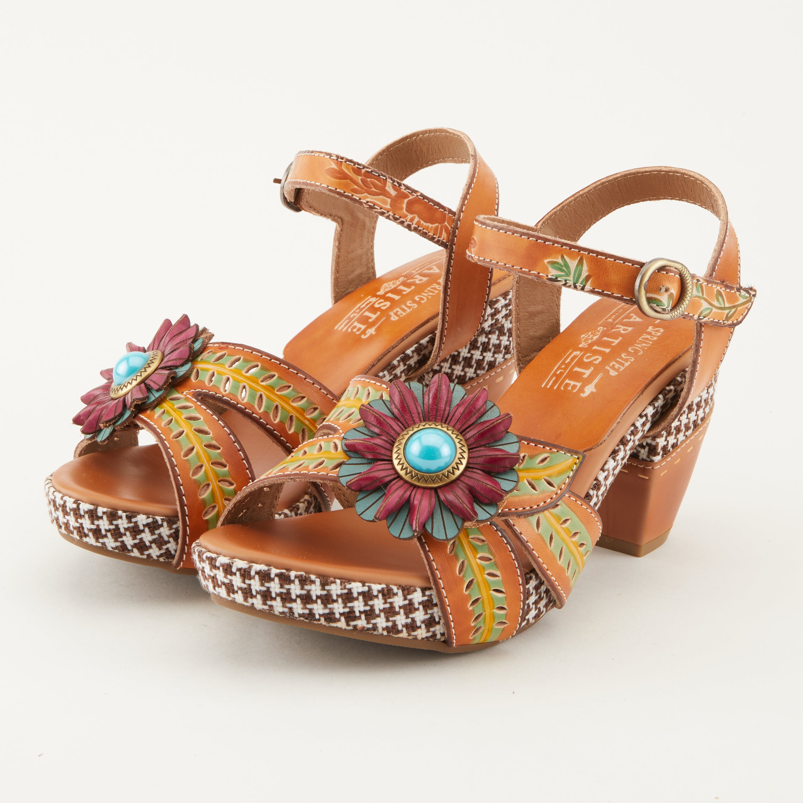 L'artiste Astarr Sandals: Chunky Heel – Spring Step Shoes