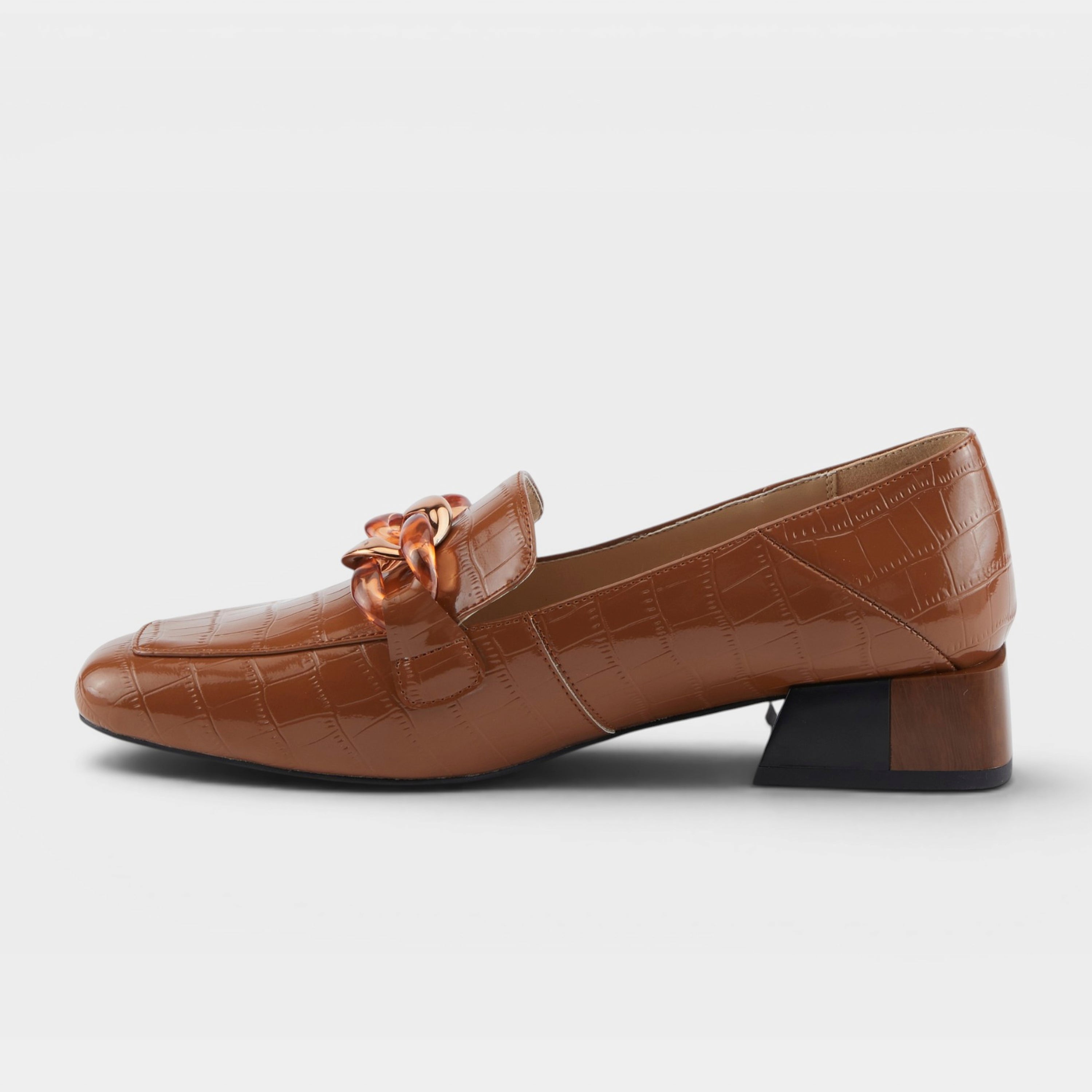 Azura Baldwin Camel Patent Shoe