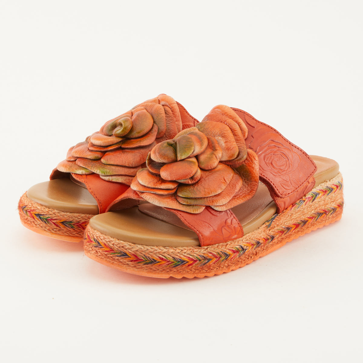 L'Artiste L'ARTISTE BALHARBOR SANDALS sandal in blue with handcrafted leather design