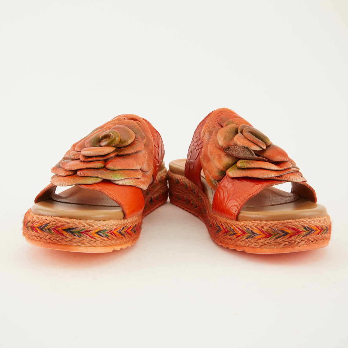 L'Artiste L'ARTISTE BALHARBOR SANDALS sandal in blue with handcrafted leather design
