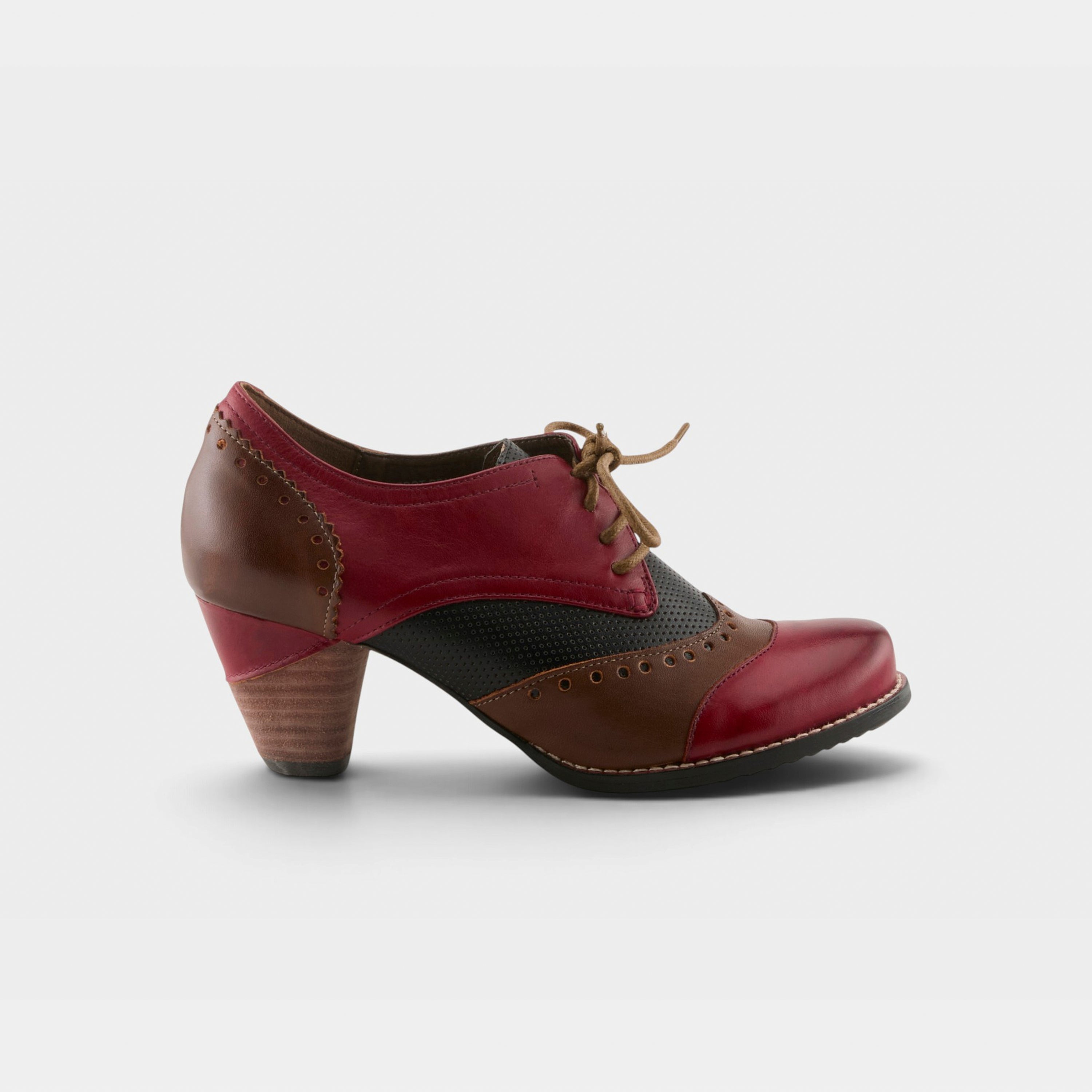 L'Artiste Bardot pumps in Red, hero view