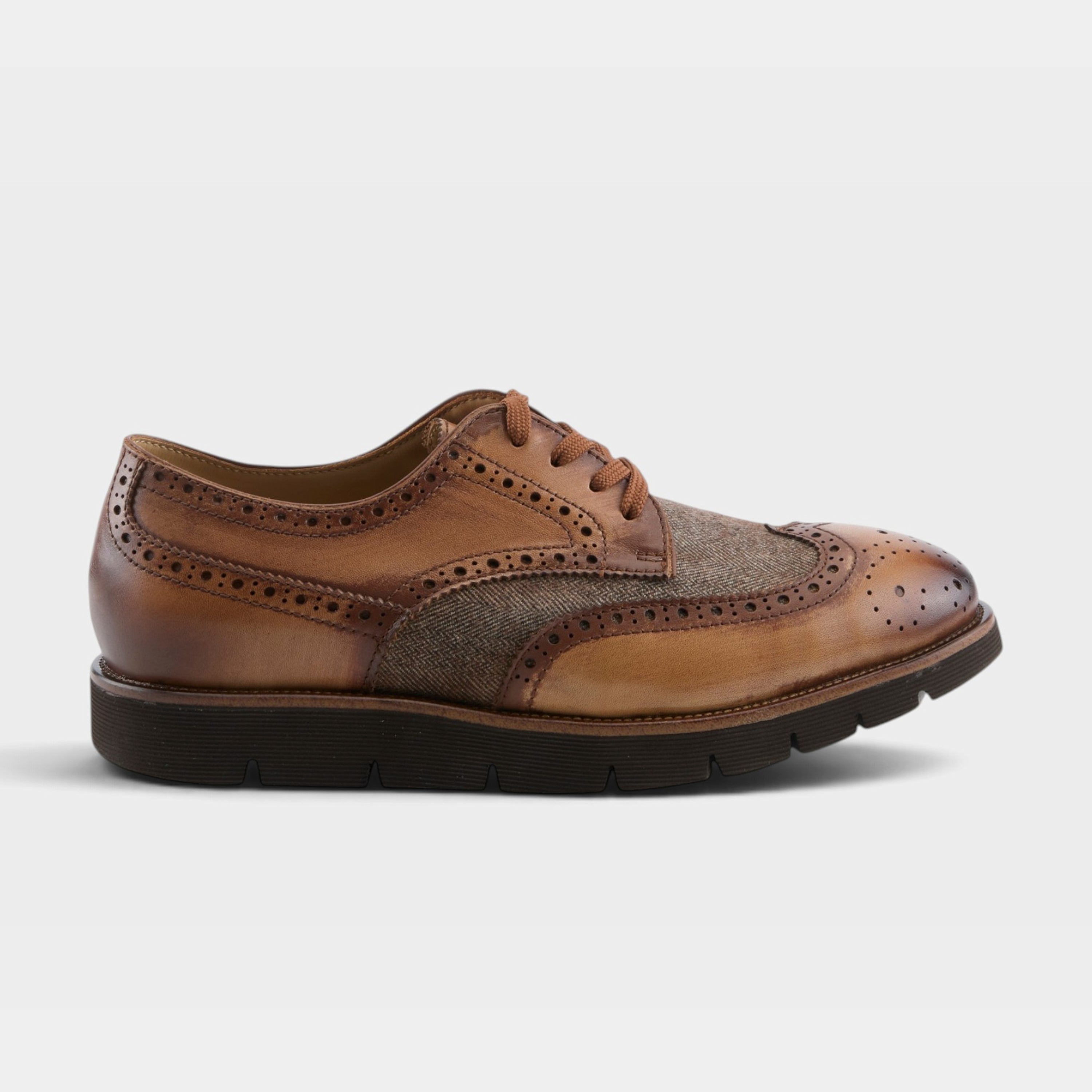 L'Artiste Men Beaufort Camel Oxford Shoe