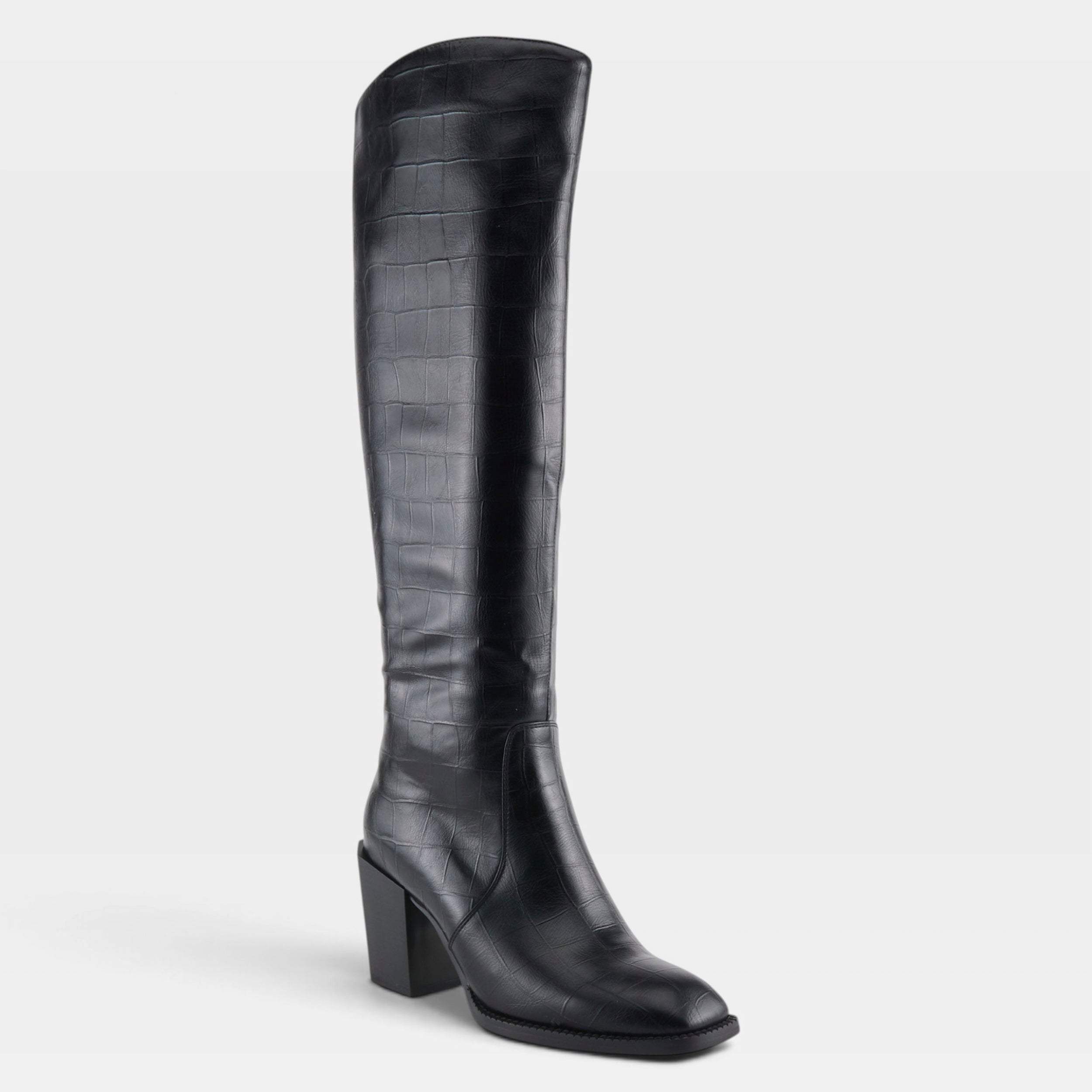 Azura Bestilmihart Black Boot
