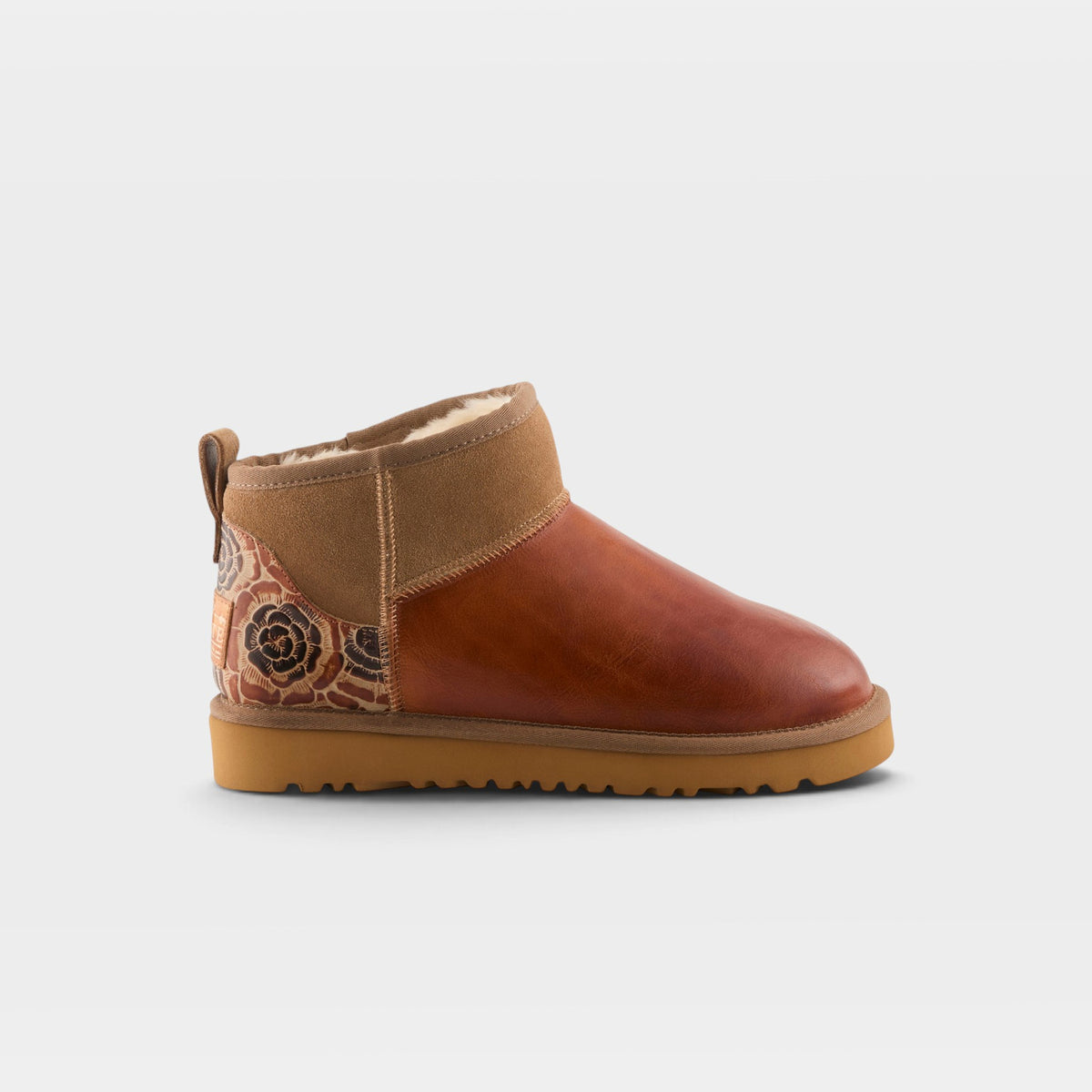 L'ARTISTE BRANDAI-GLOSS BOOTS