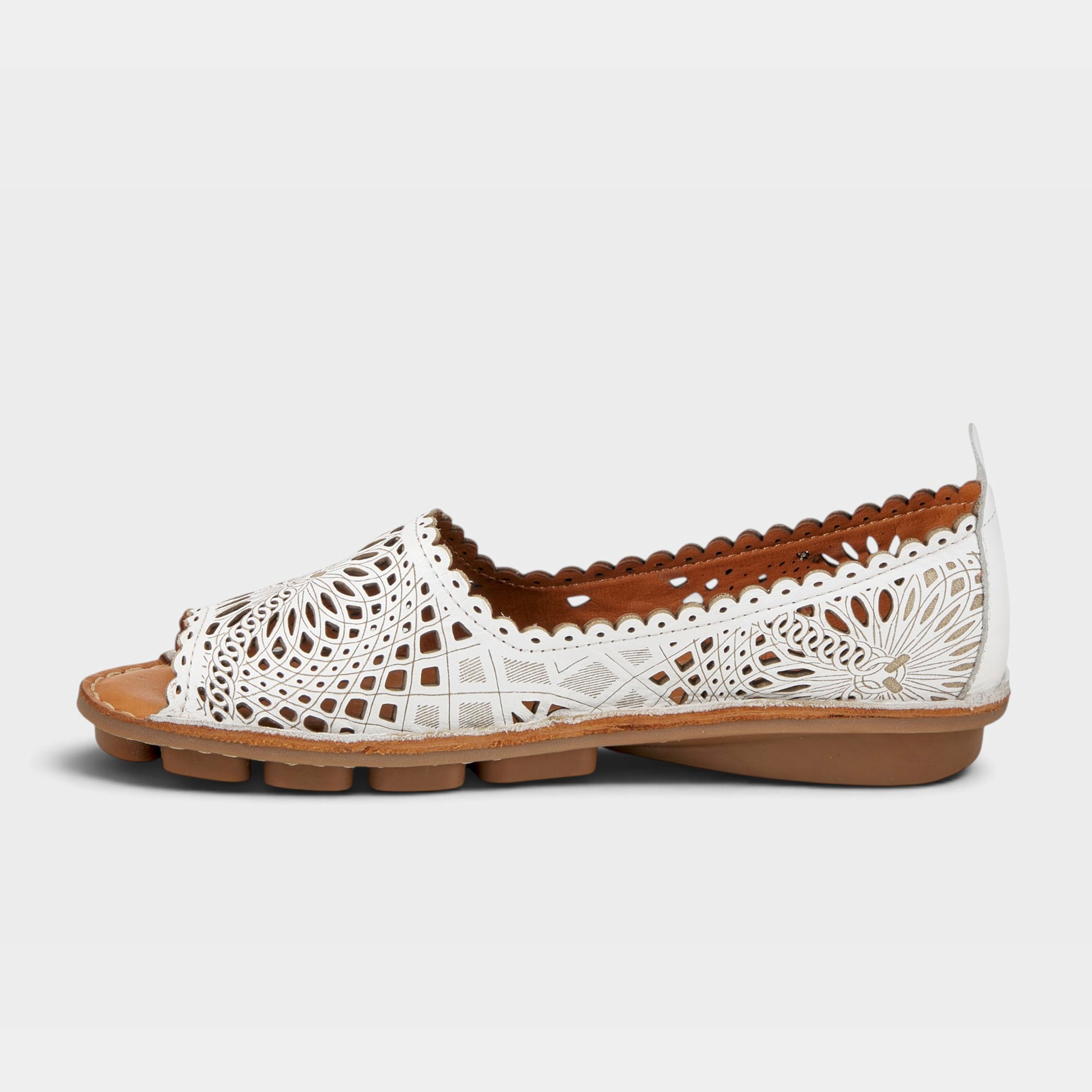 Spring Step Brandal White Slip-on Shoe