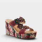 L'Artiste CAPRICE SANDALS in RED, front view