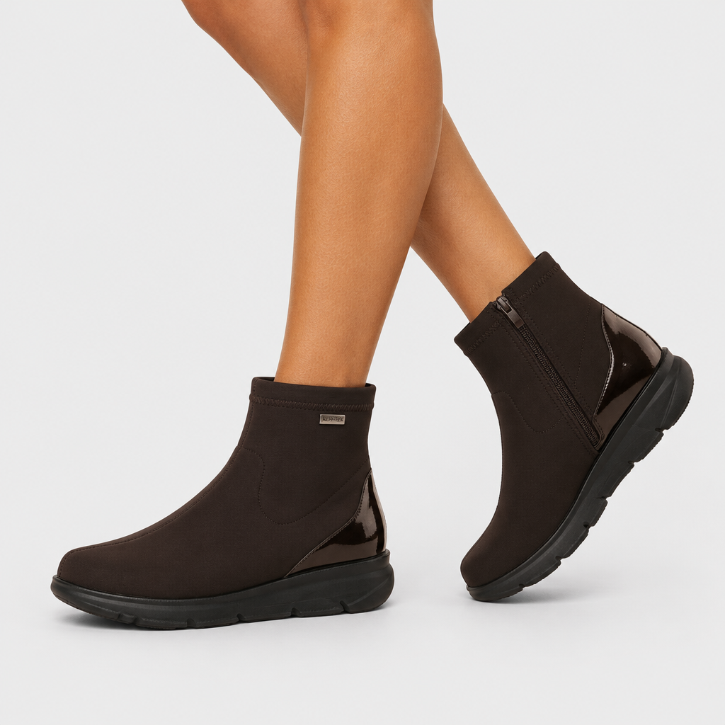 Flexus Caravyn Dark Brown Boot - on-foot view