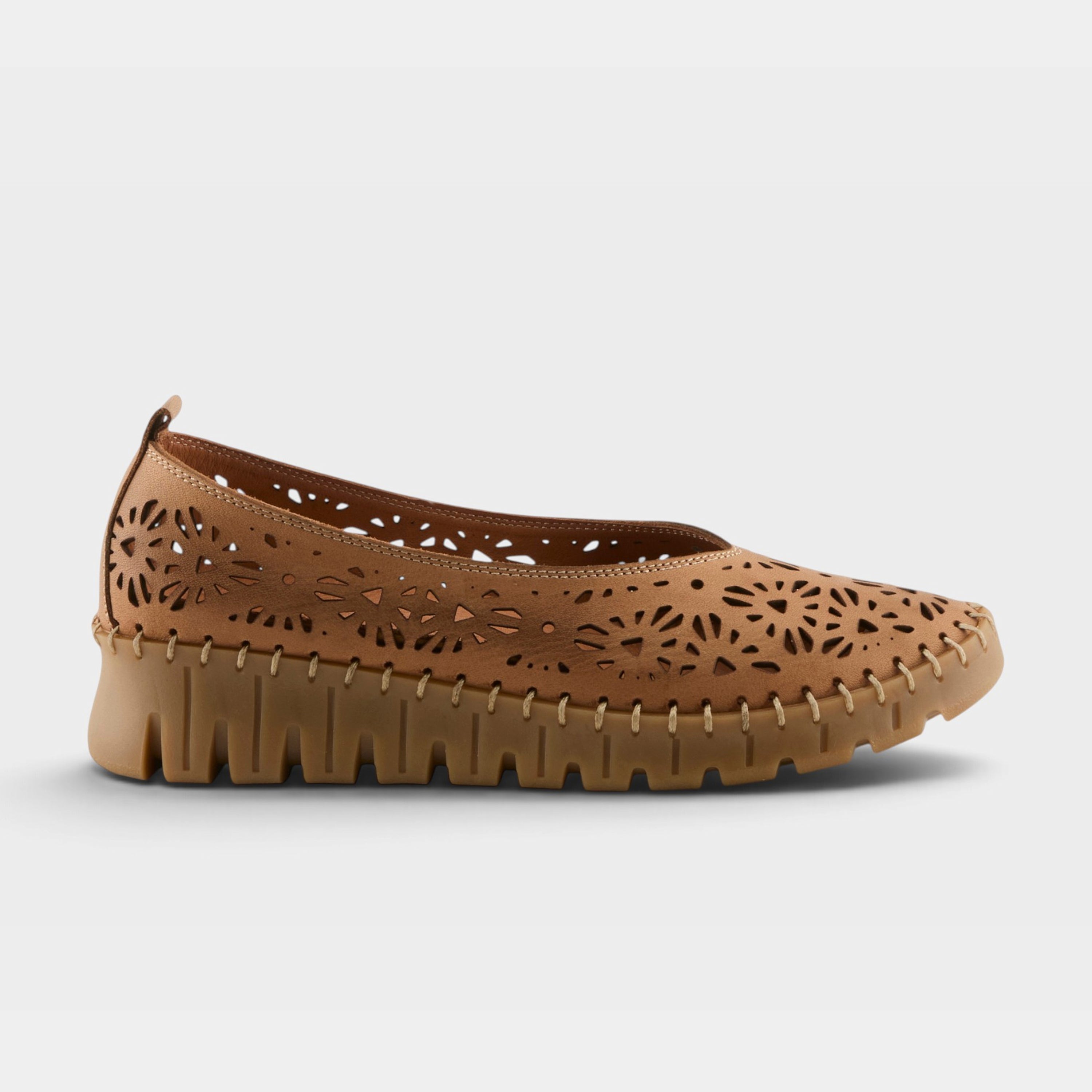 Spring Step Carosa Camel Shoe