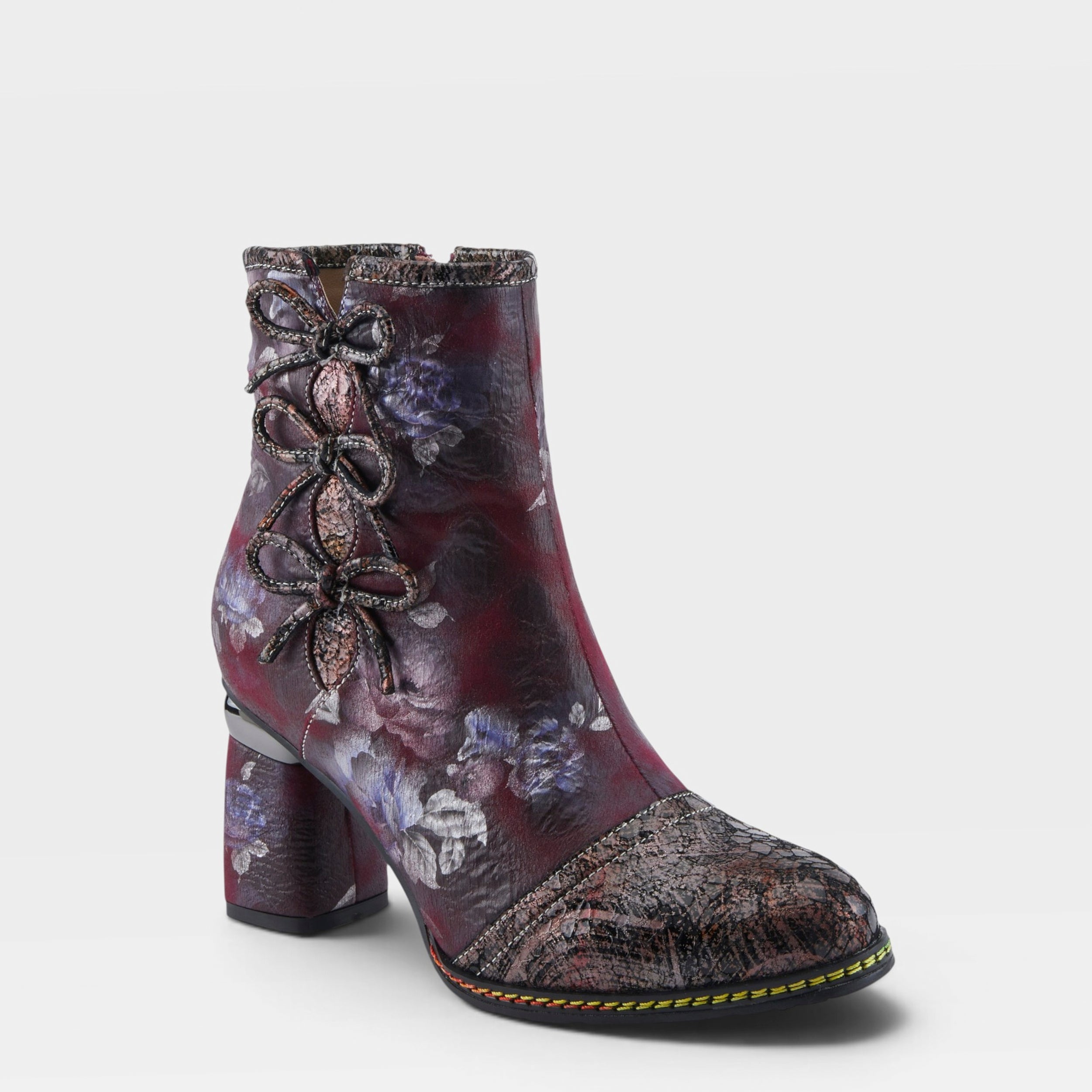 L'Artiste CARRE BOOTS in PLUM MULTI, front view