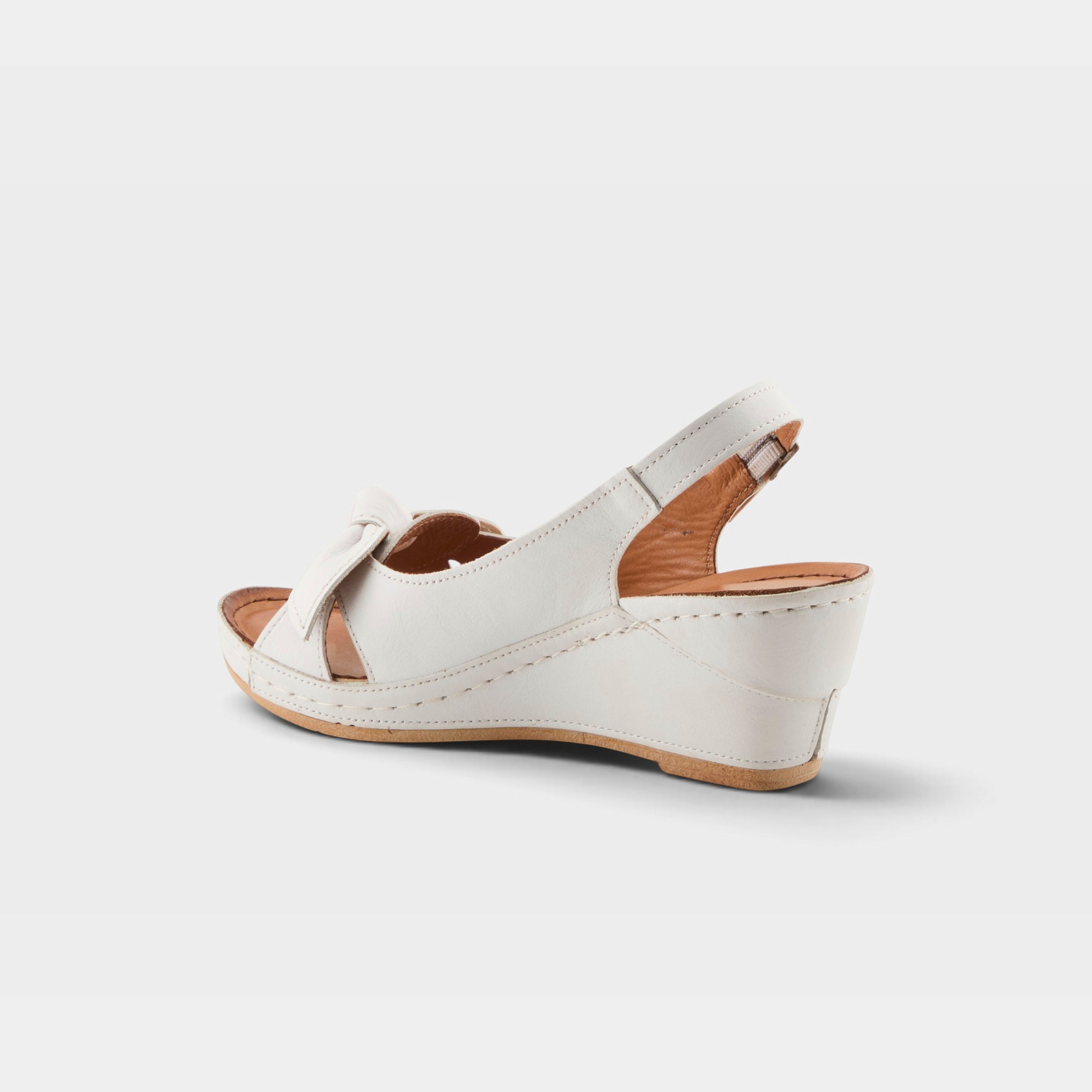 Spring Step Chassidy White Sandal