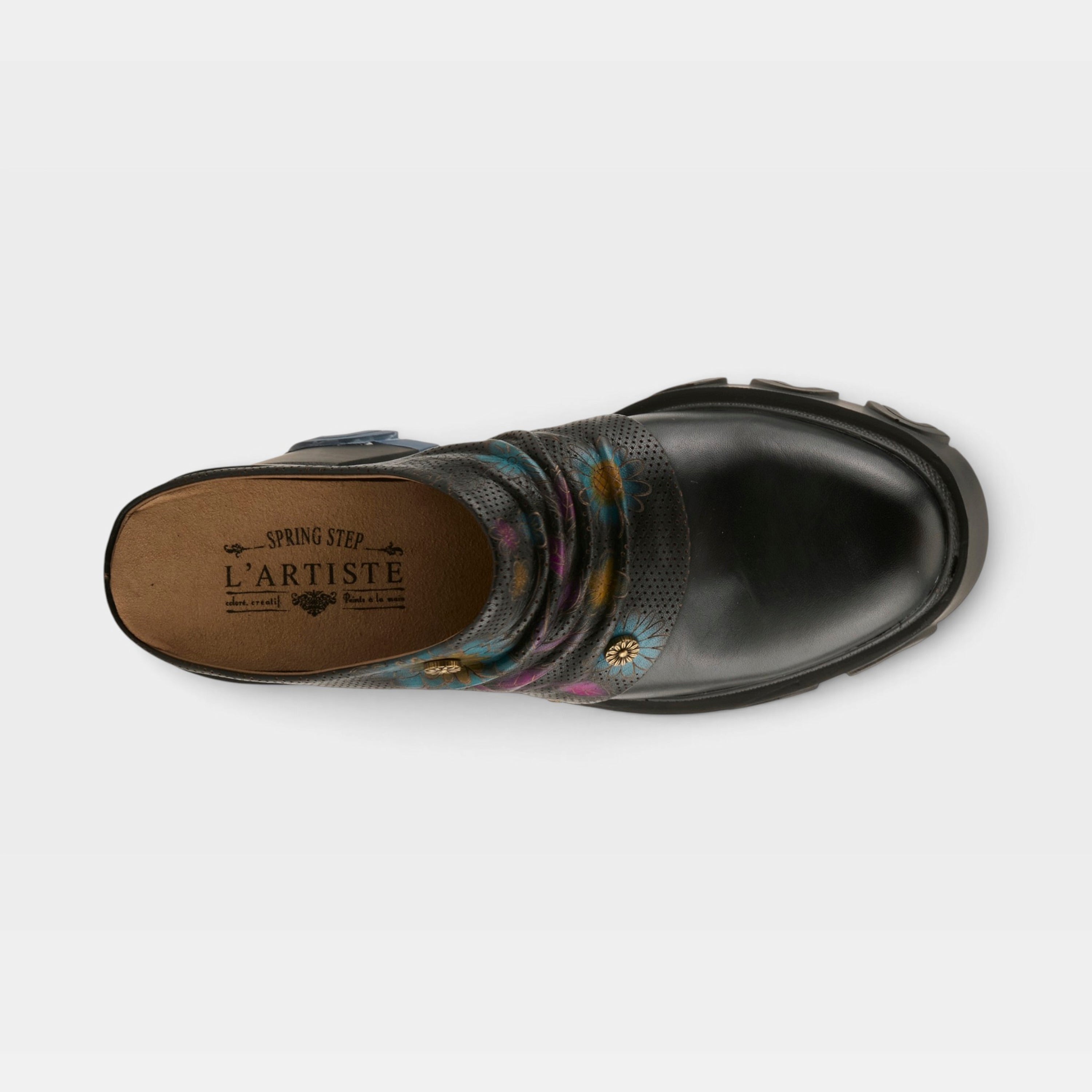 L'Artiste Chemistry shoes in Black Multi, top view