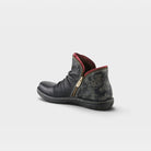 L'Artiste Chesapeake boots in Black, alternate angle view