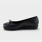 Spring Step Chesser Black Shoe