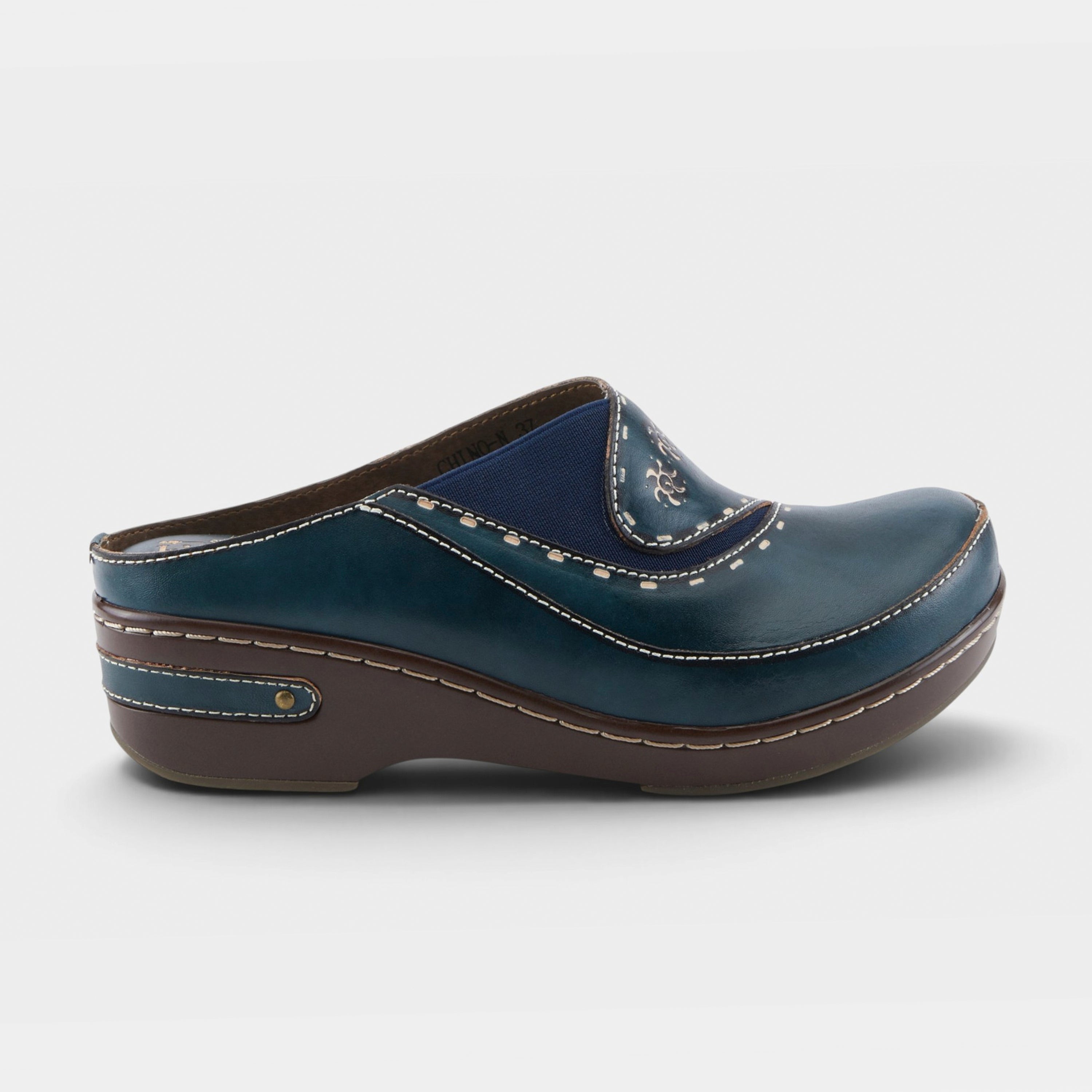 L'Artiste Chino clogs in Navy, hero view