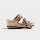 L'Artiste Coverup sandals in Peach, hero view