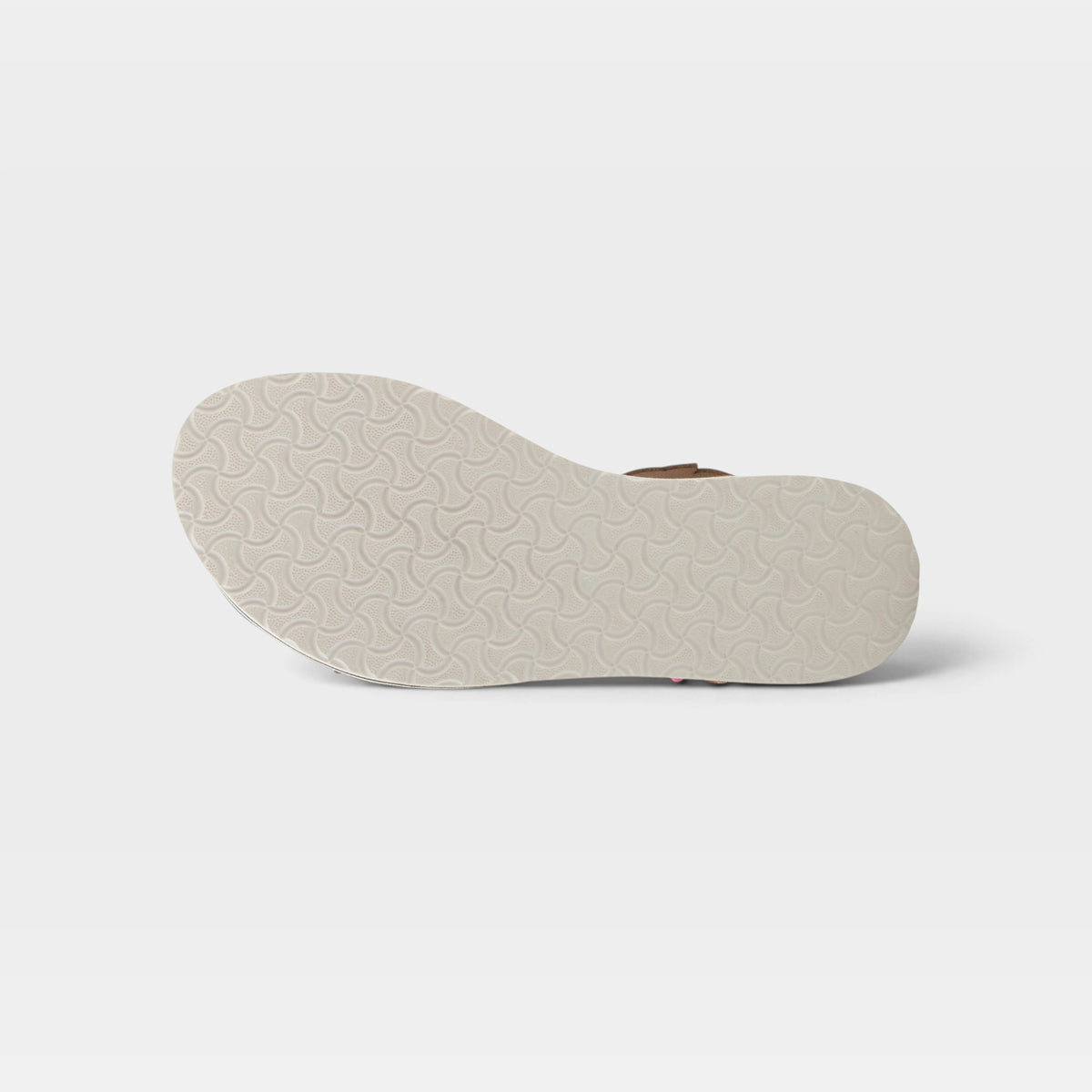 L'Artiste Cruzer sandals in Camel Multi, outsole view