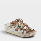 L'Artiste CUDDLECAKE SANDALS in WHITE MULTI, front view