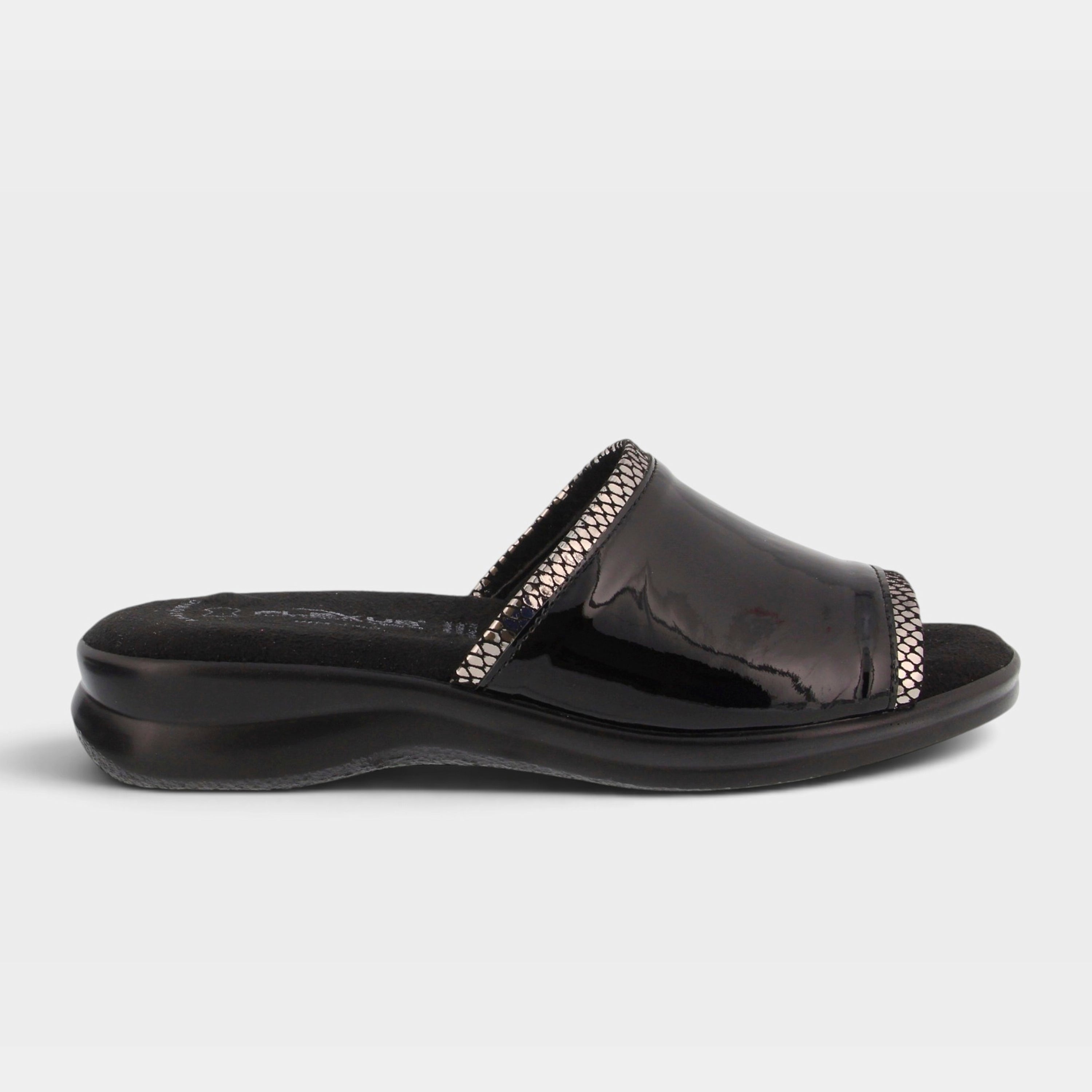Flexus Cumbia Black Patent Sandal