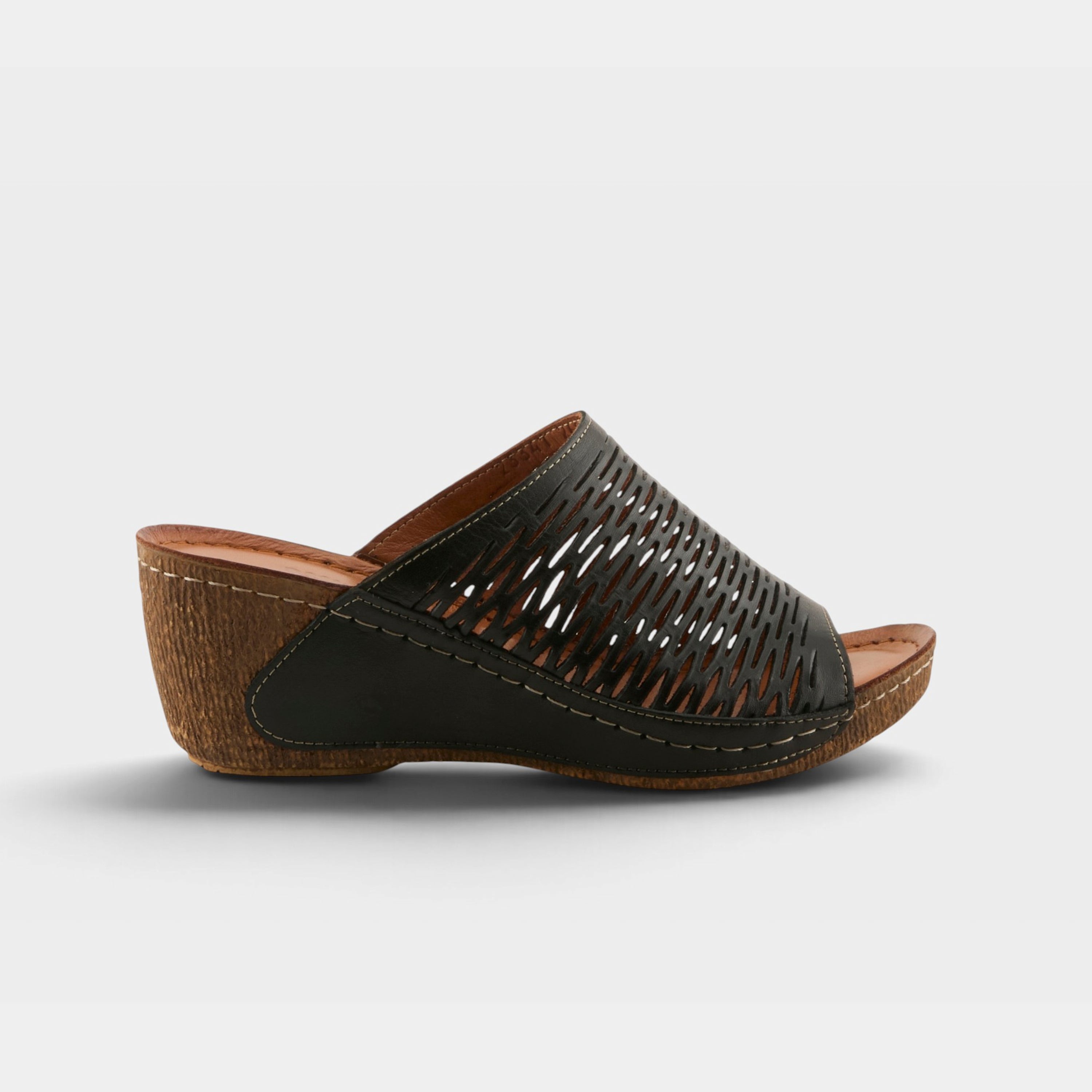 Spring Step Cunacena Black Sandal